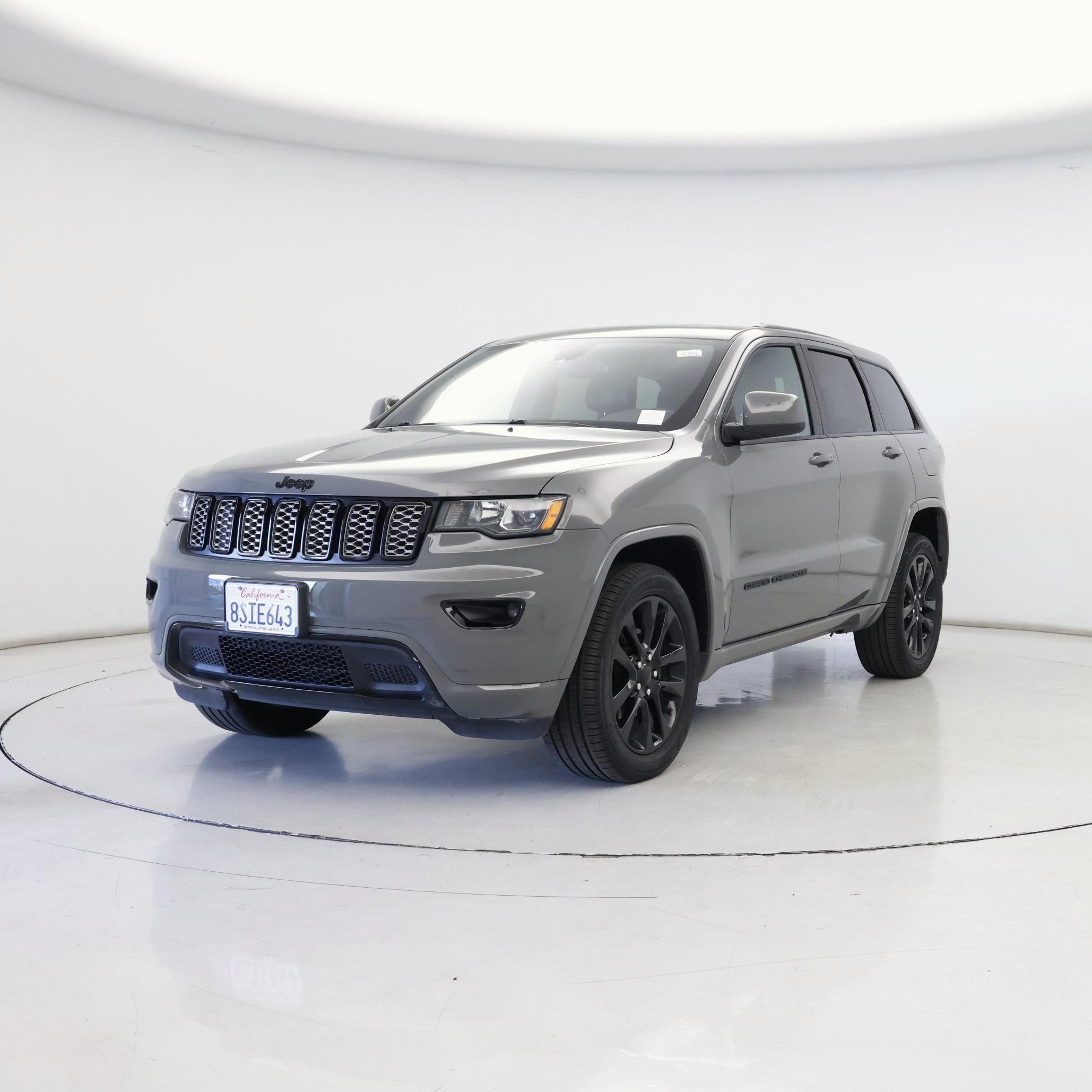 Thumbnail: 2020 Jeep Grand Cherokee - 4