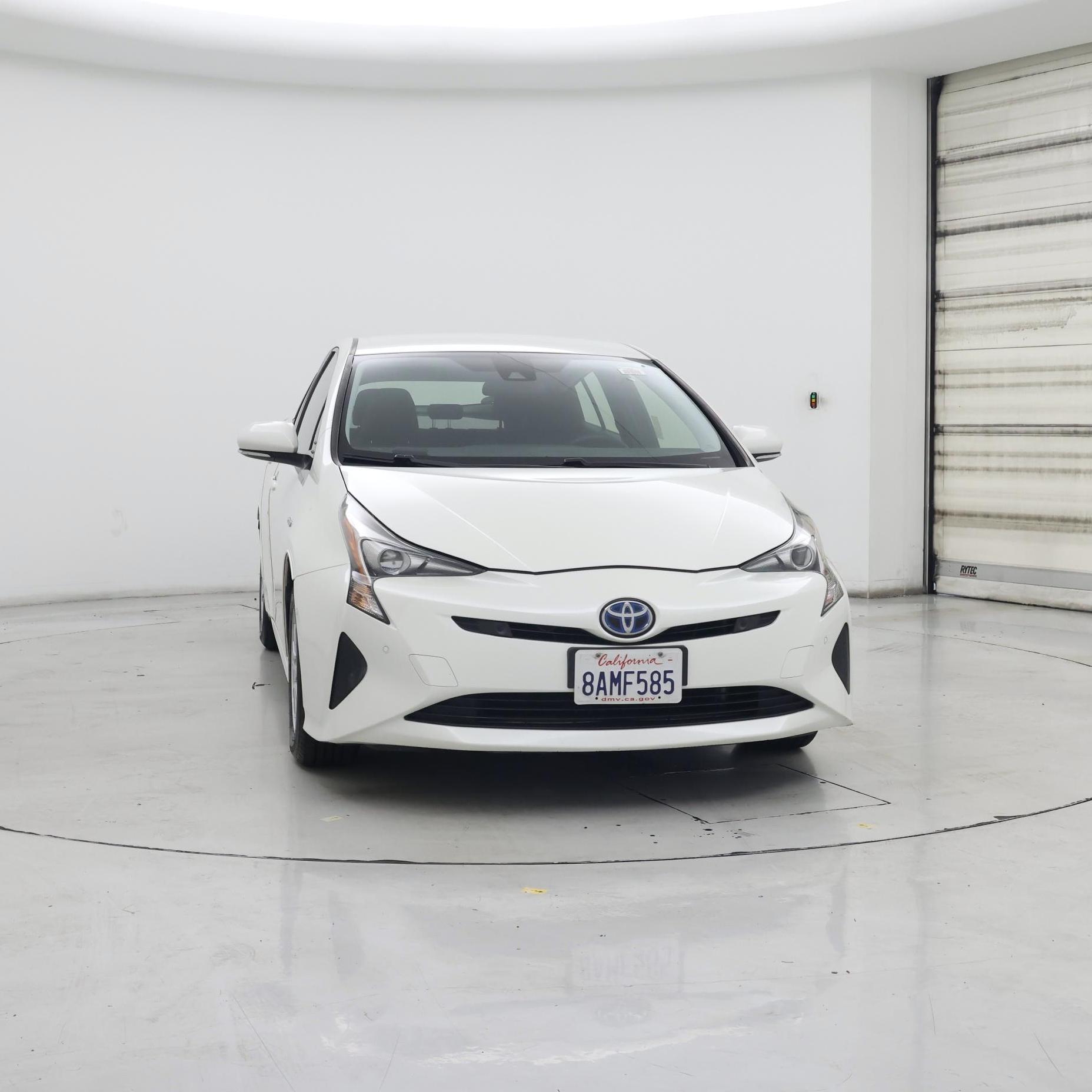 Thumbnail: 2017 Toyota Prius - 5
