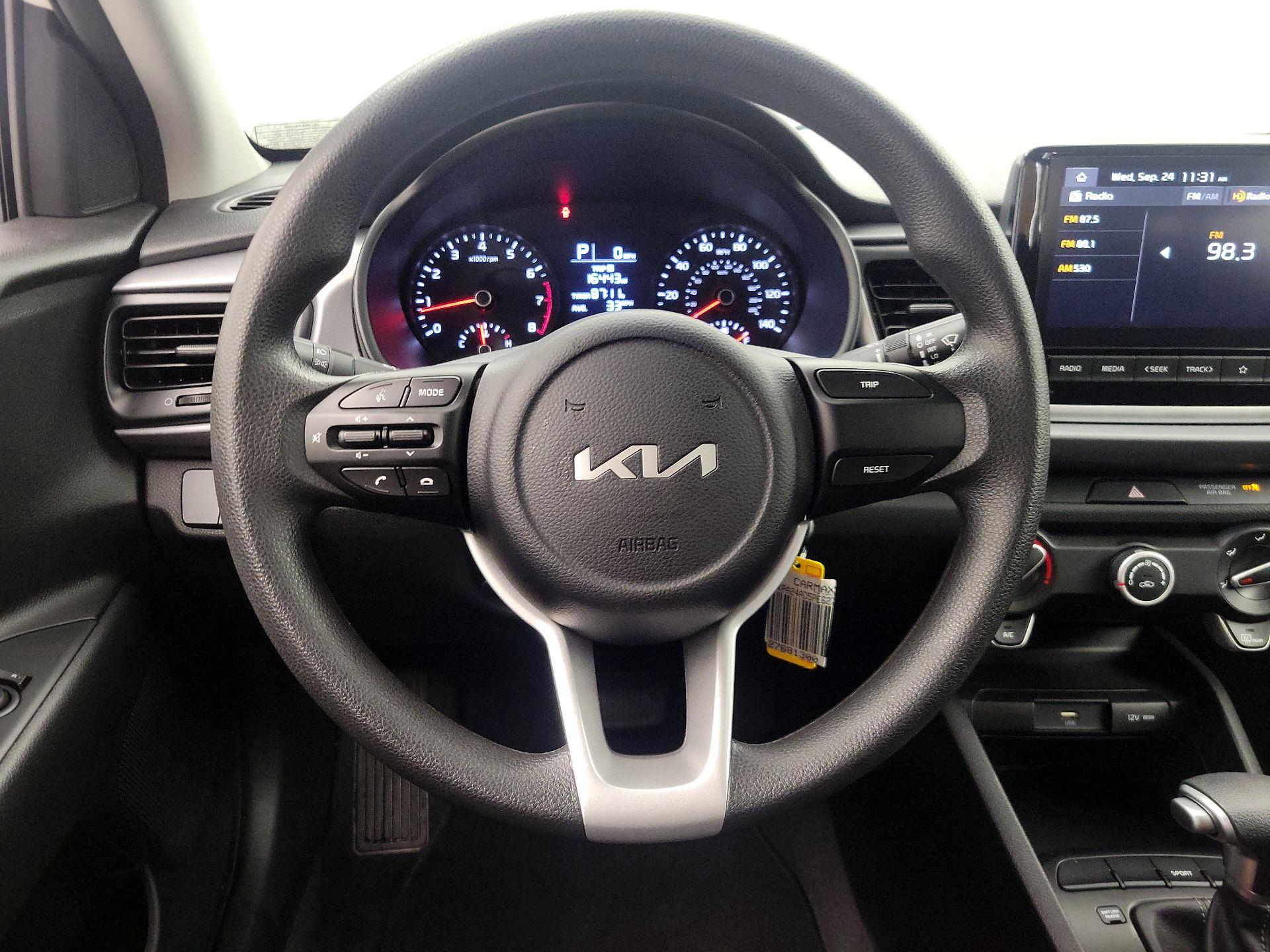 Thumbnail: 2023 Kia Rio - 10