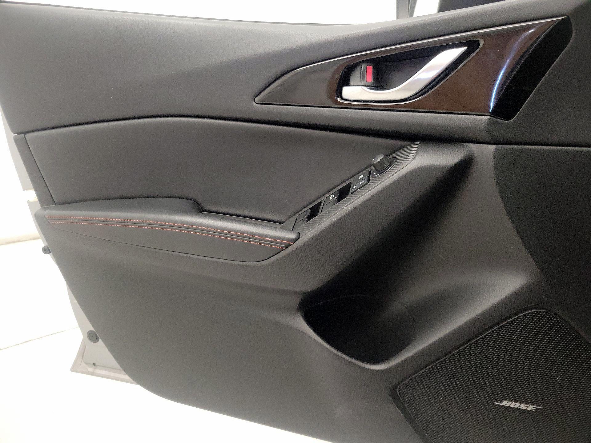 Thumbnail: 2016 Mazda Mazda3 - 12
