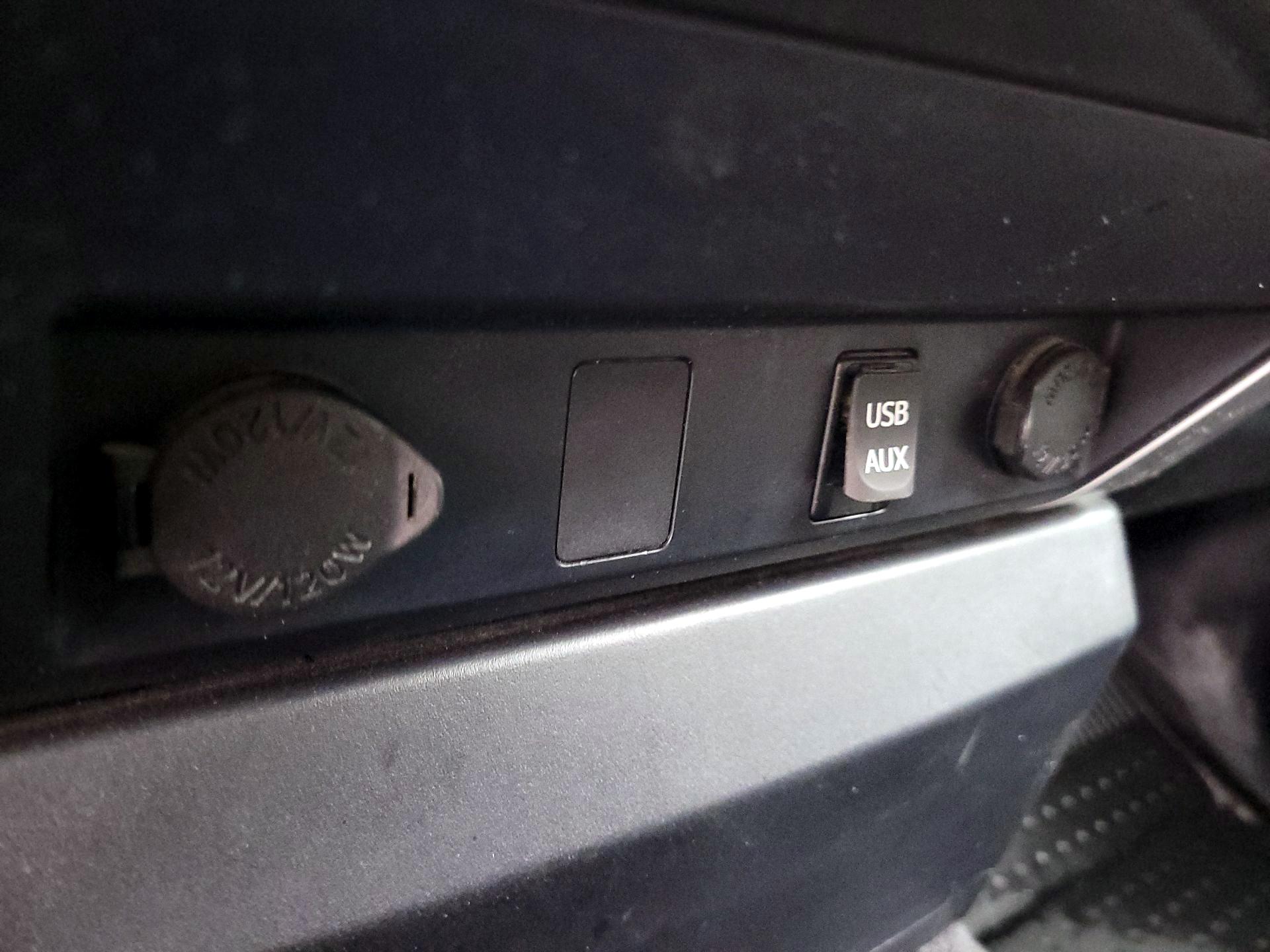 Thumbnail: 2017 Toyota Tundra - 18