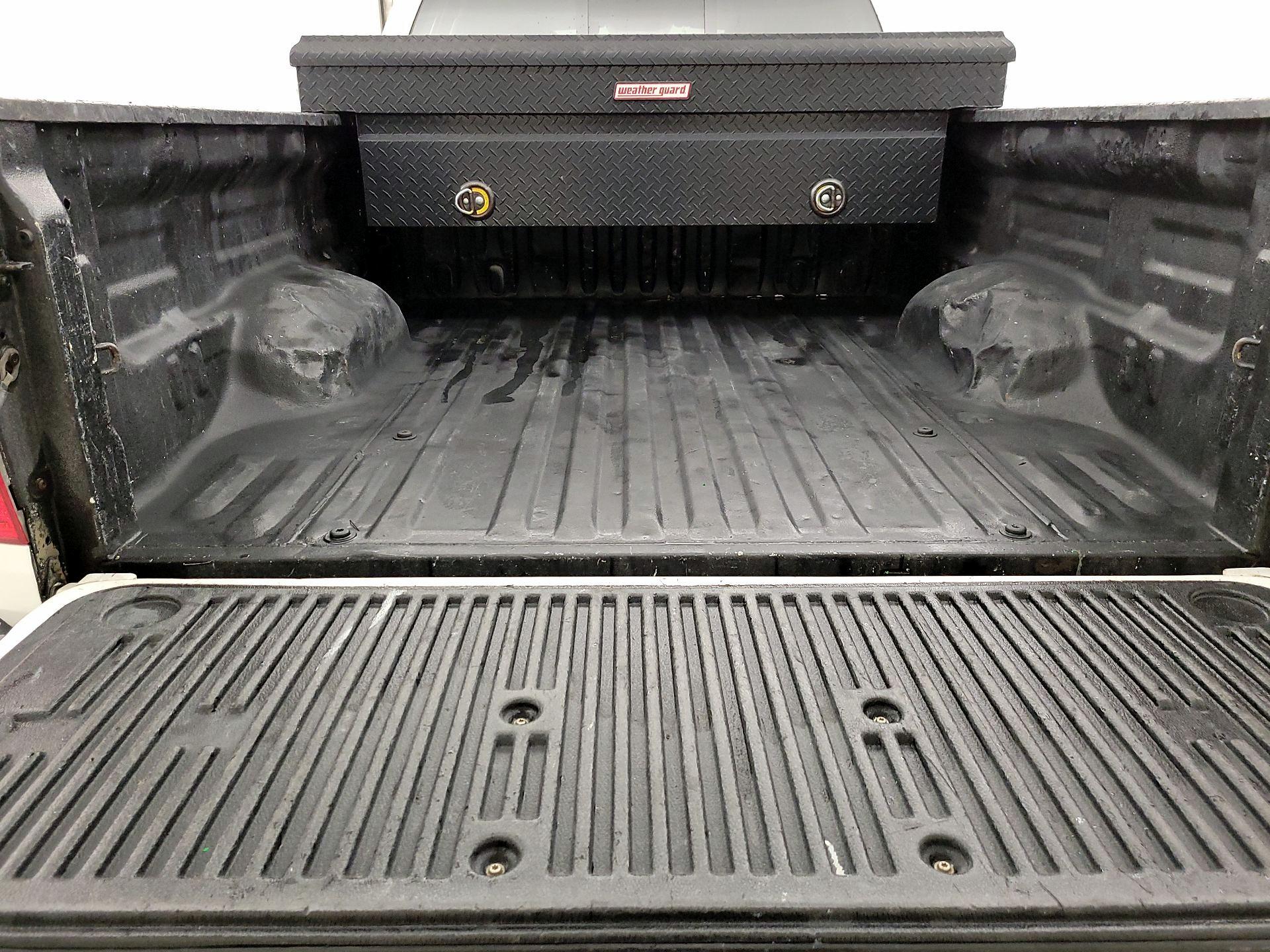 Thumbnail: 2017 Toyota Tundra - 20