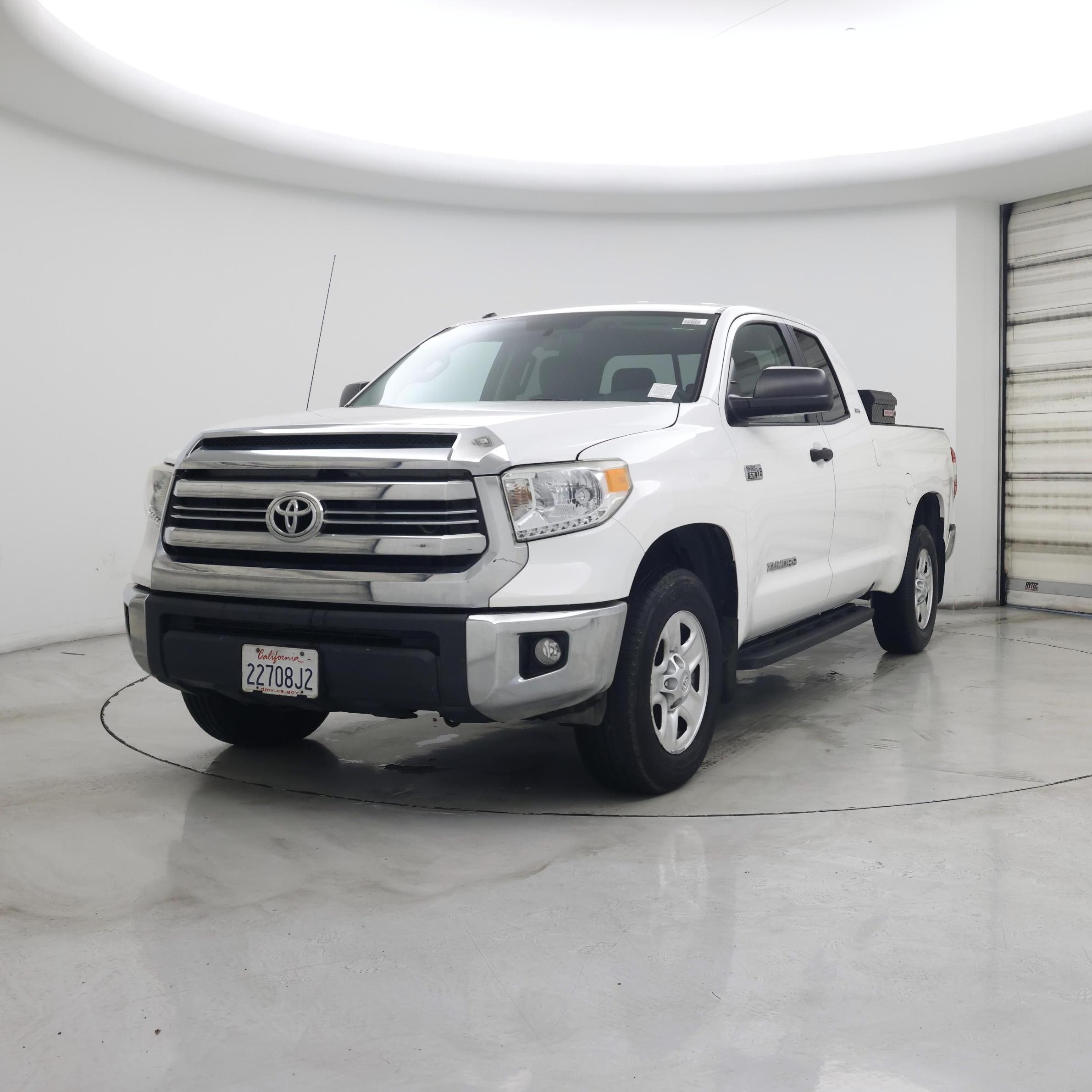 Thumbnail: 2017 Toyota Tundra - 4
