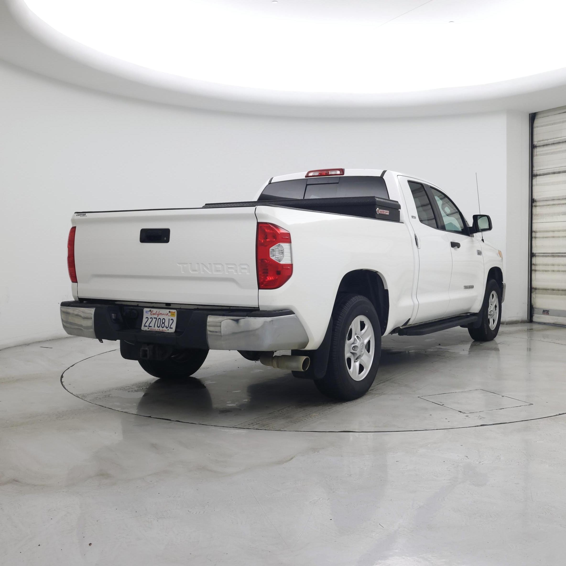 Thumbnail: 2017 Toyota Tundra - 8