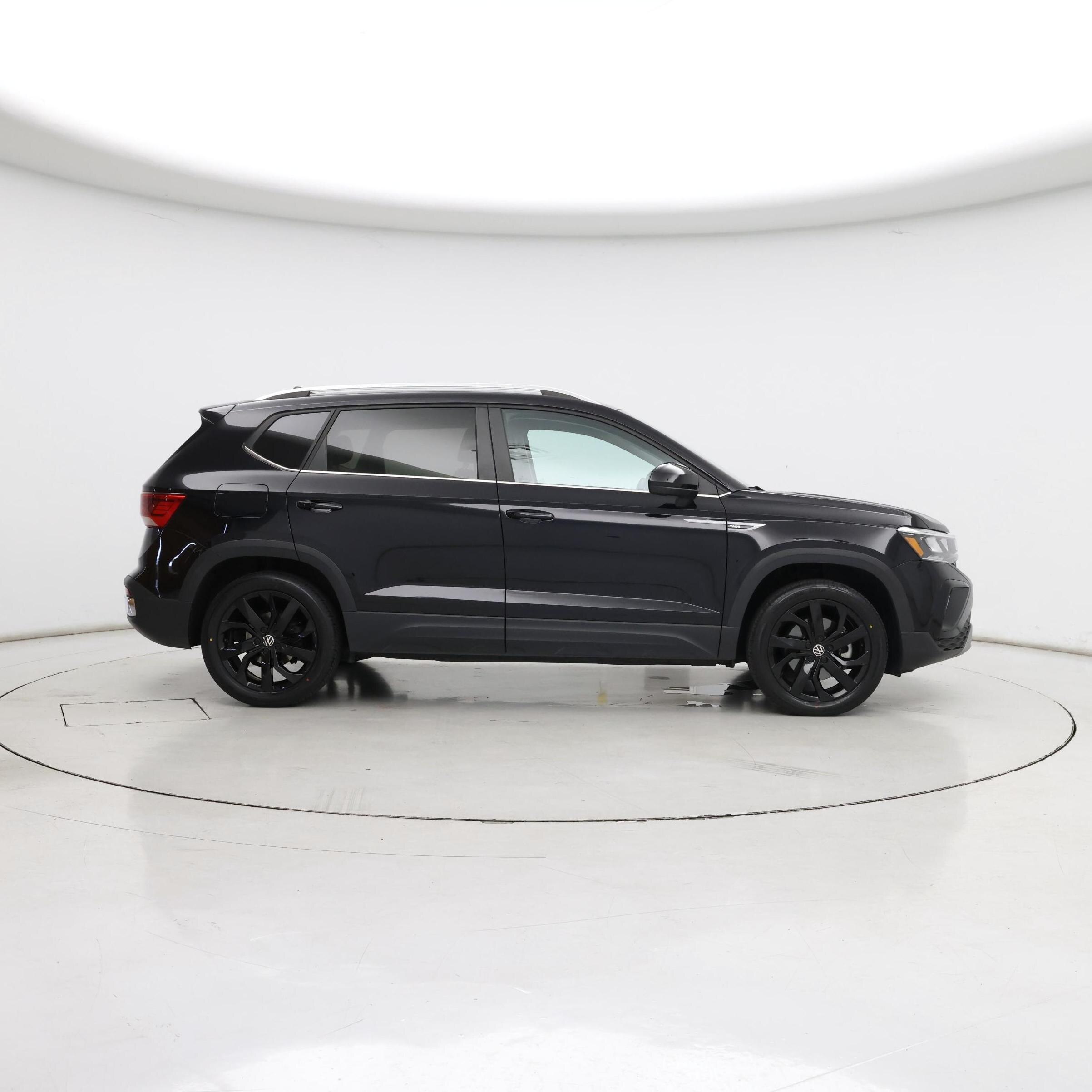 Thumbnail: 2023 Volkswagen Taos - 7