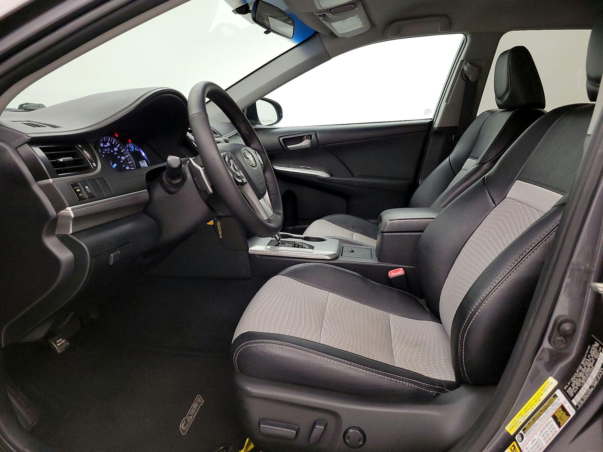Thumbnail: 2014 Toyota Camry - 11