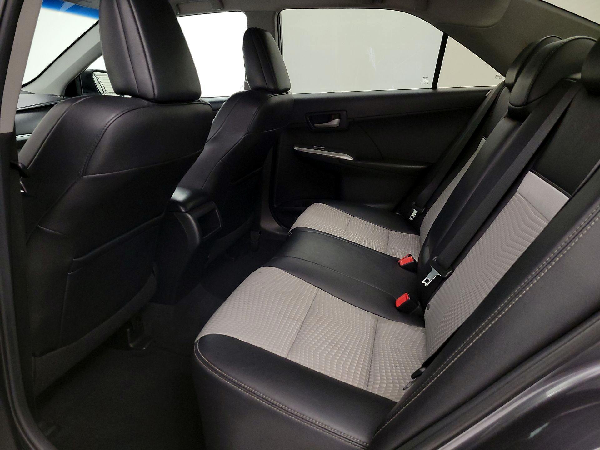 Thumbnail: 2014 Toyota Camry - 18