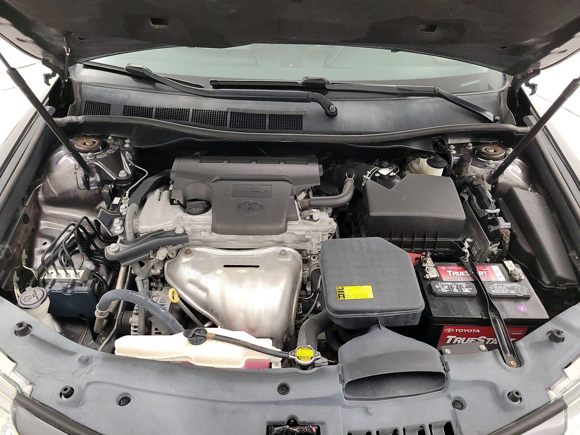 Thumbnail: 2014 Toyota Camry - 20