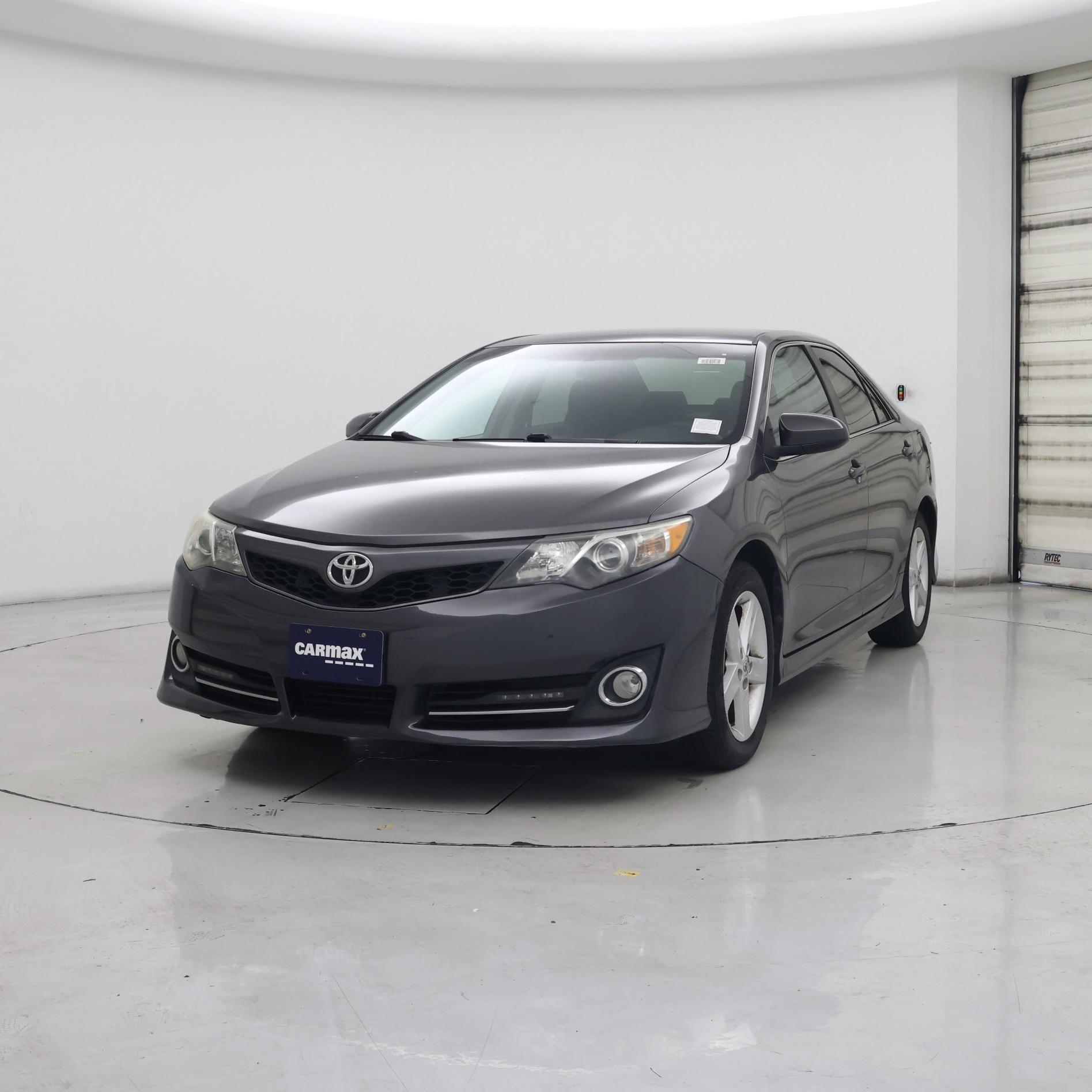 Thumbnail: 2014 Toyota Camry - 4