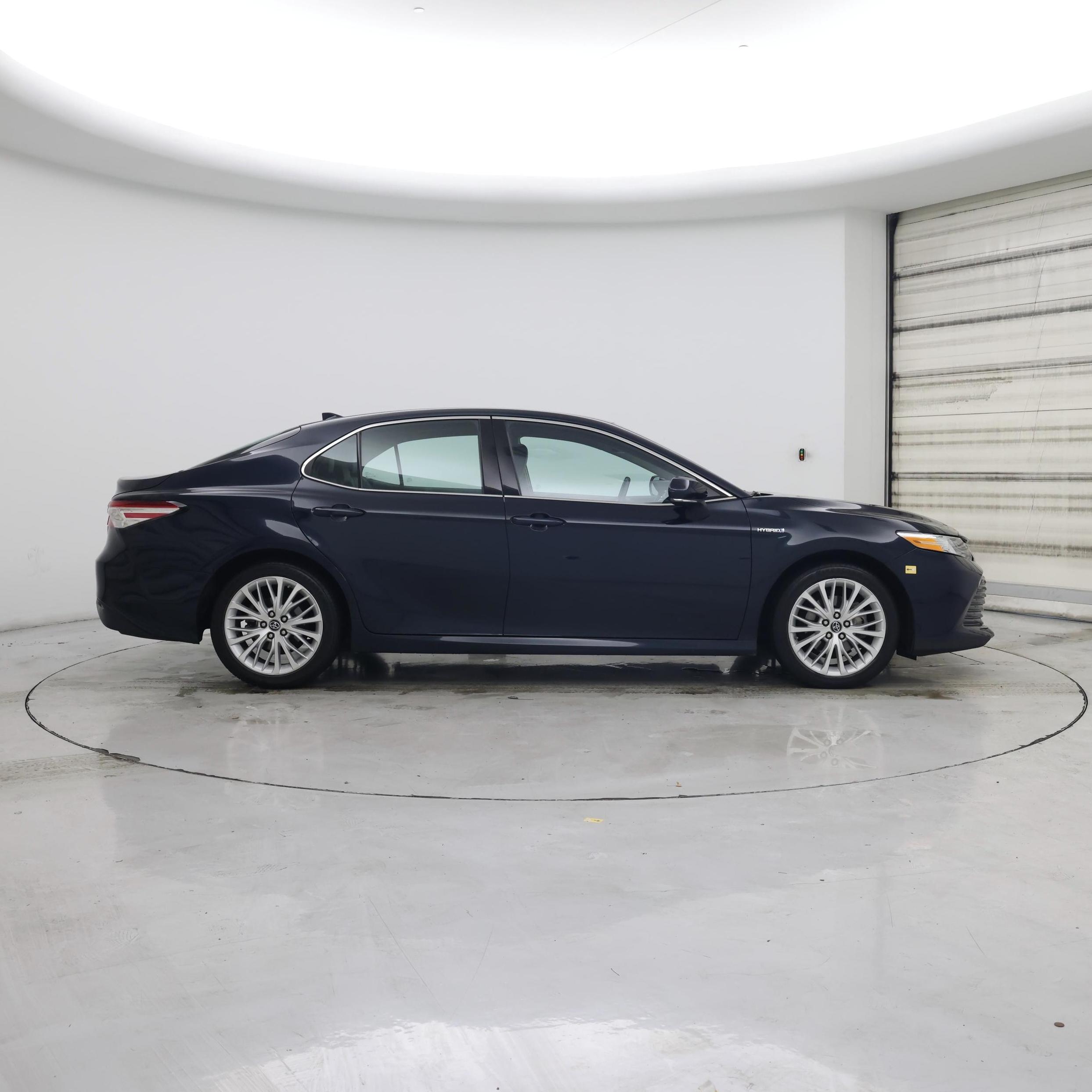 Thumbnail: 2019 Toyota Camry - 7