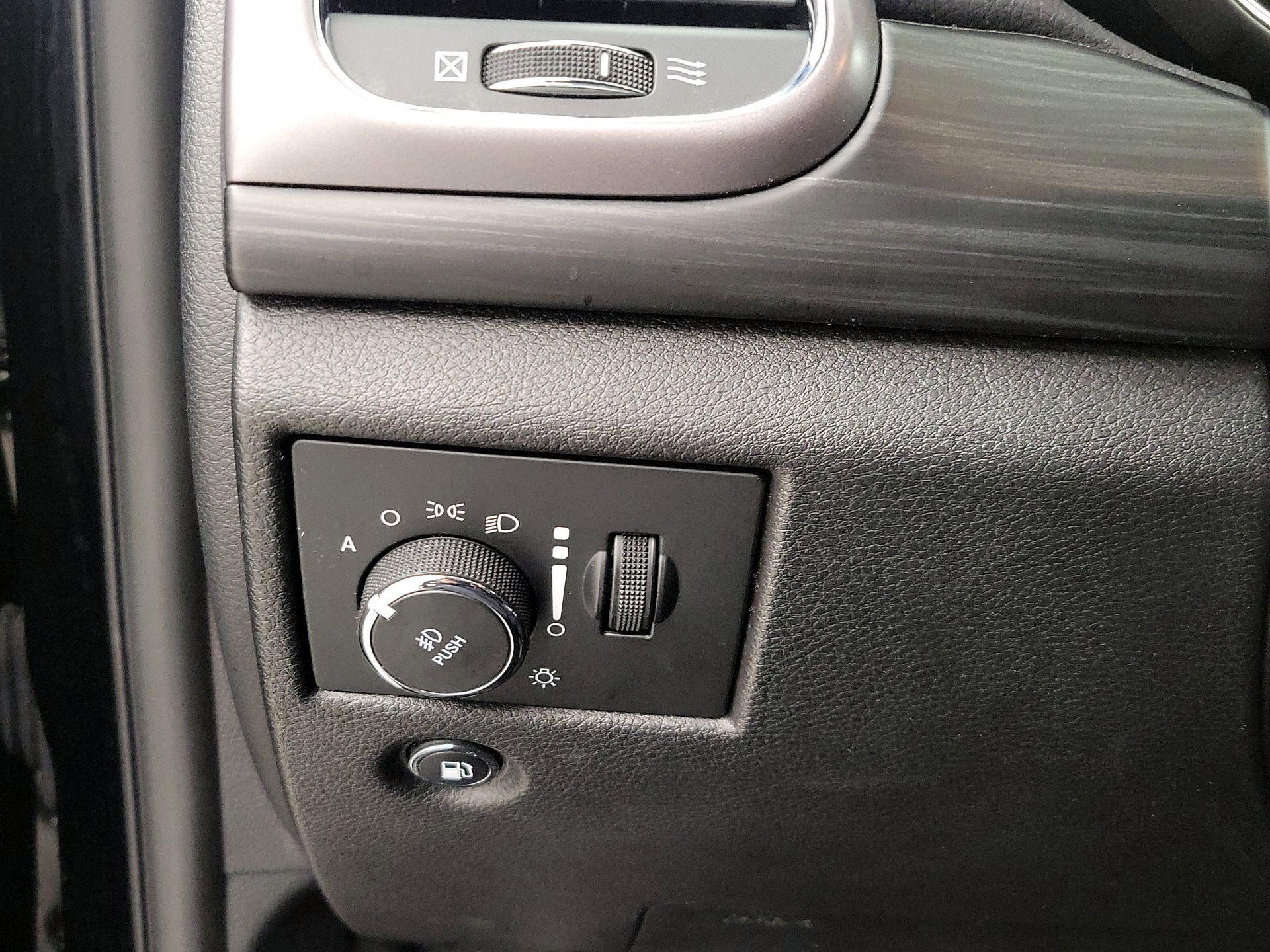 Thumbnail: 2020 Jeep Grand Cherokee - 13