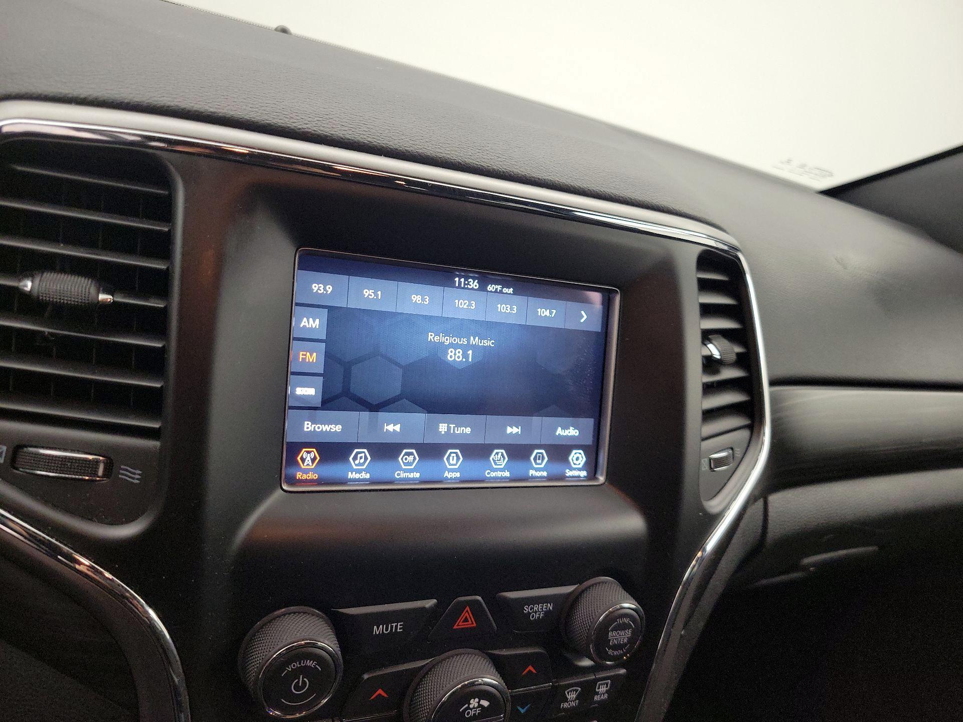 Thumbnail: 2020 Jeep Grand Cherokee - 15