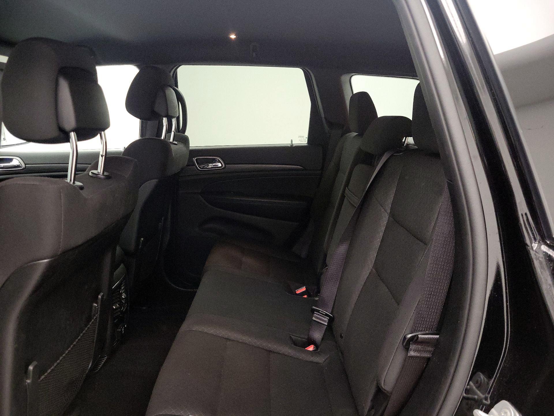 Thumbnail: 2020 Jeep Grand Cherokee - 19