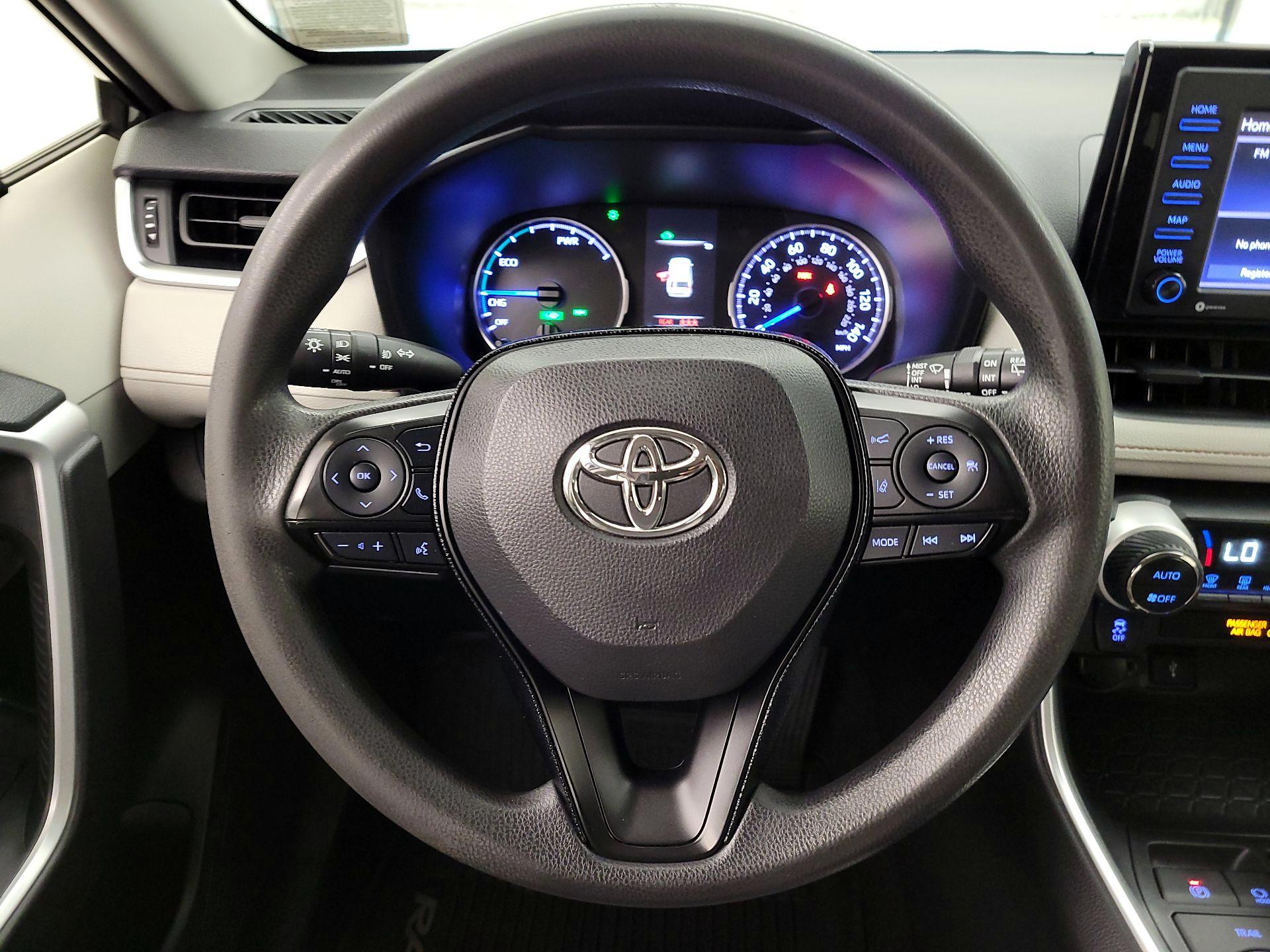 Thumbnail: 2020 Toyota RAV4 - 10