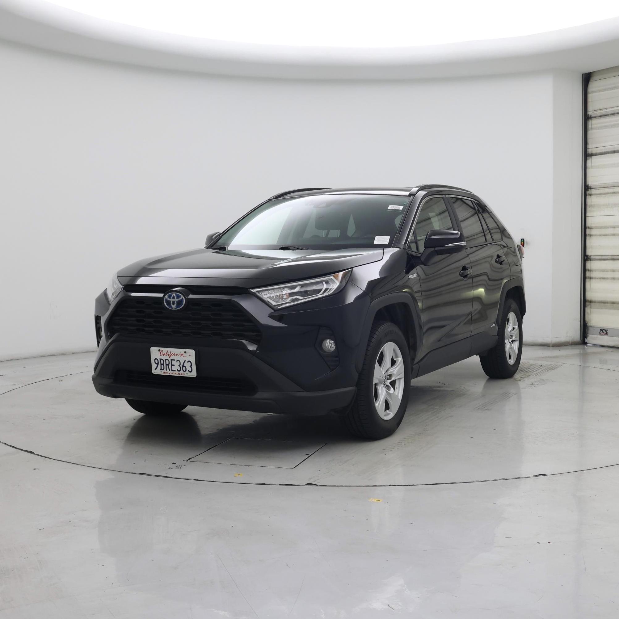 Thumbnail: 2020 Toyota RAV4 - 4