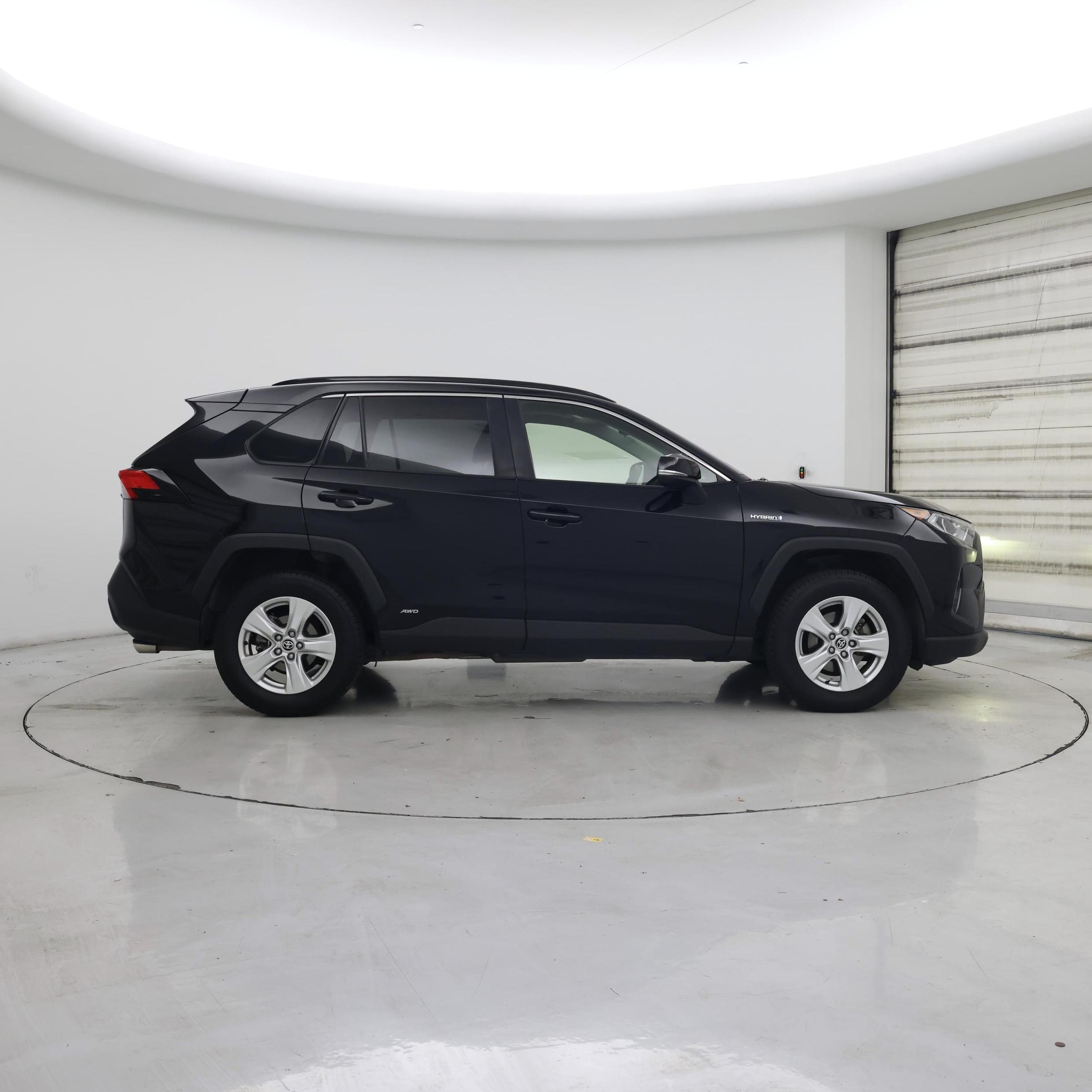 Thumbnail: 2020 Toyota RAV4 - 7