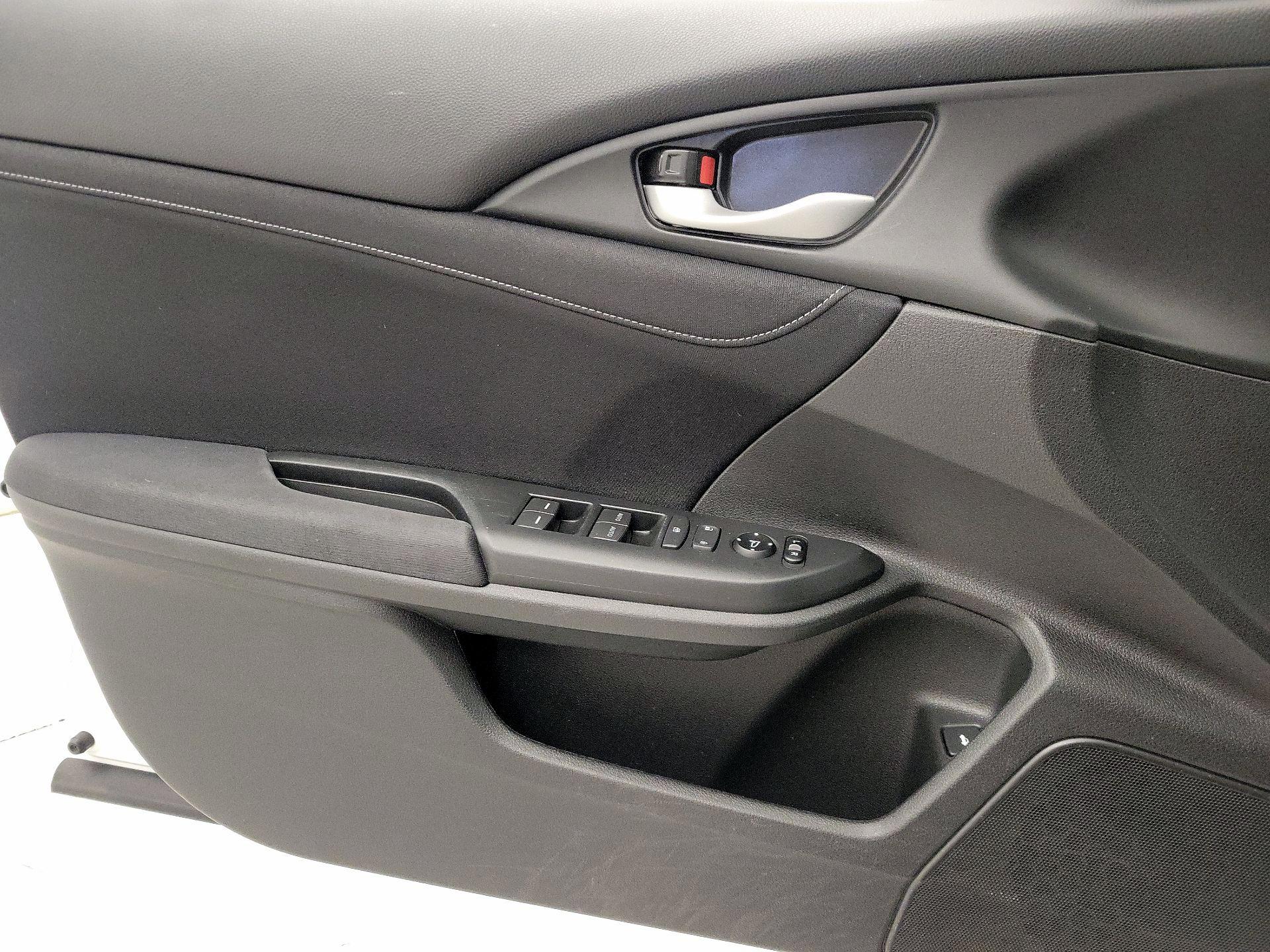 Thumbnail: 2021 Honda Insight - 12