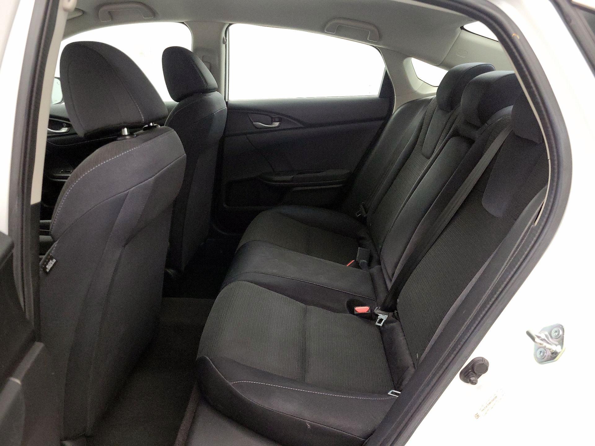 Thumbnail: 2021 Honda Insight - 19