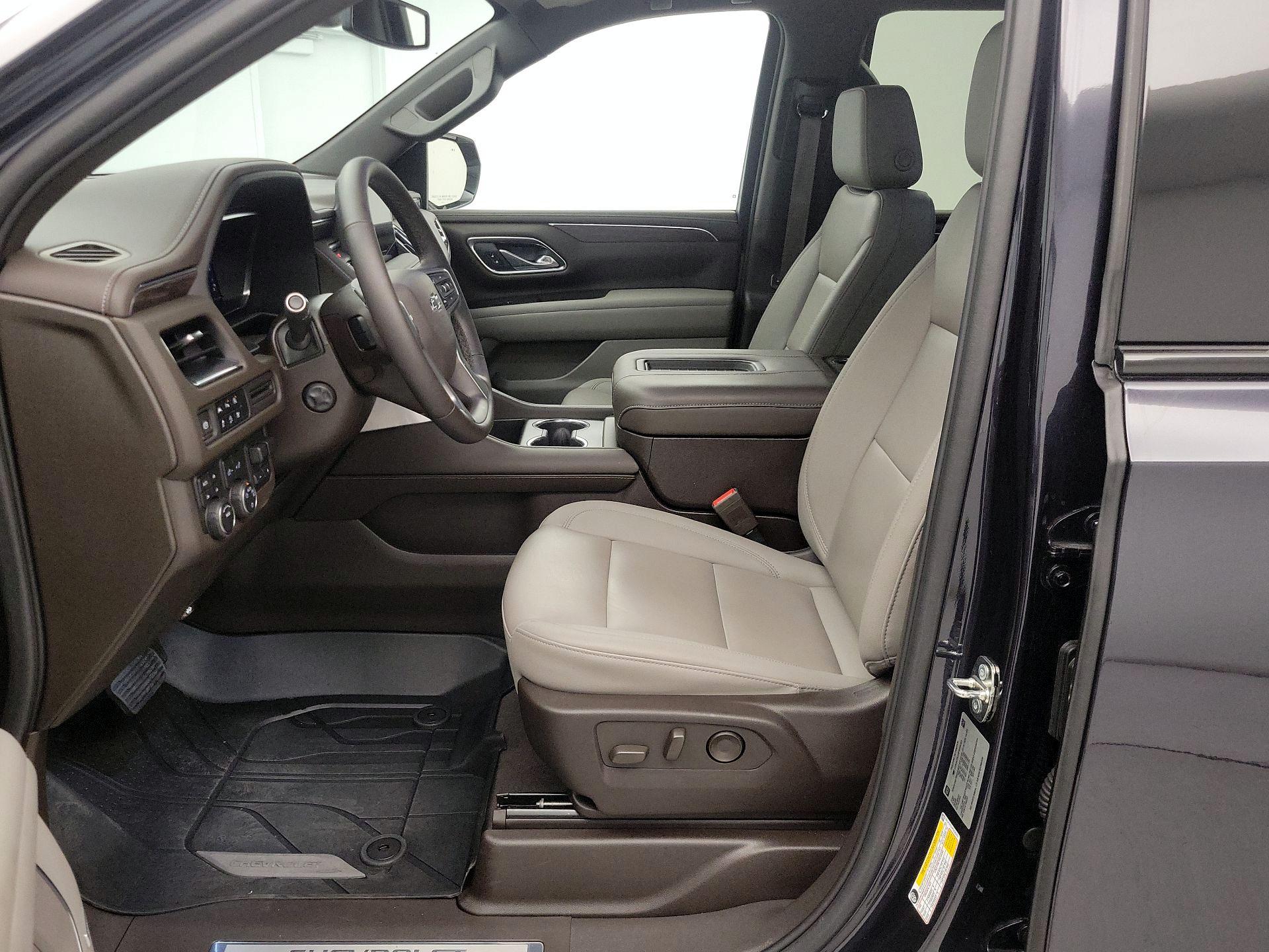 Thumbnail: 2023 Chevrolet Tahoe - 11