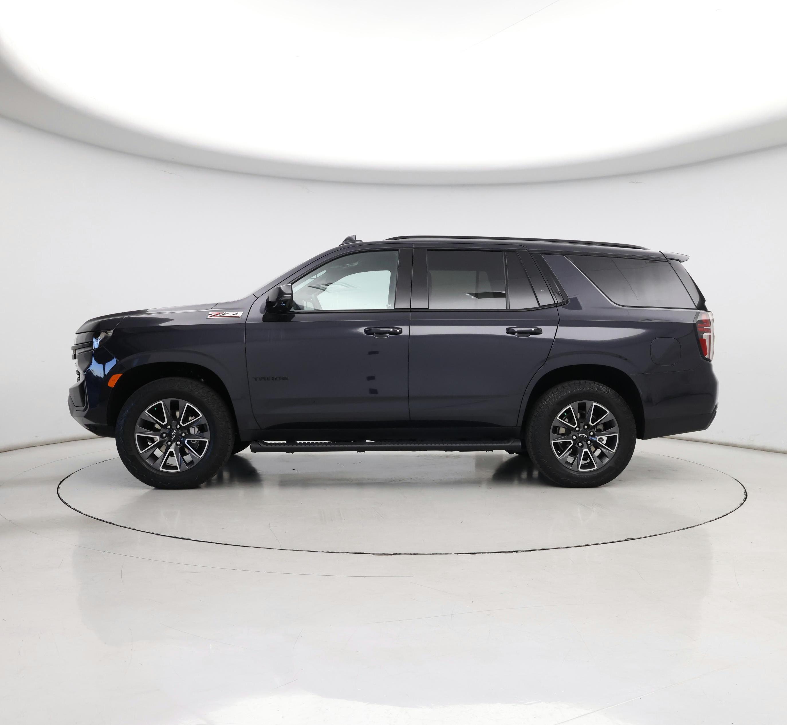 Thumbnail: 2023 Chevrolet Tahoe - 3