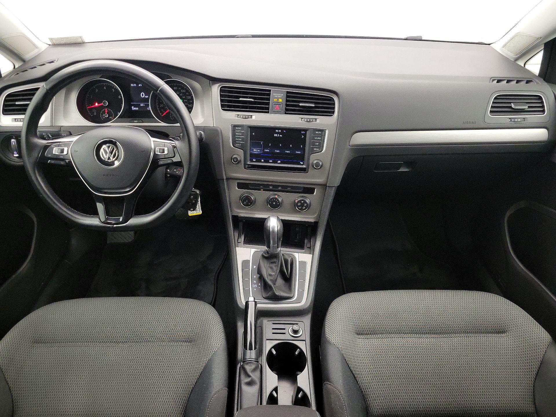 Thumbnail: 2017 Volkswagen Golf - 9