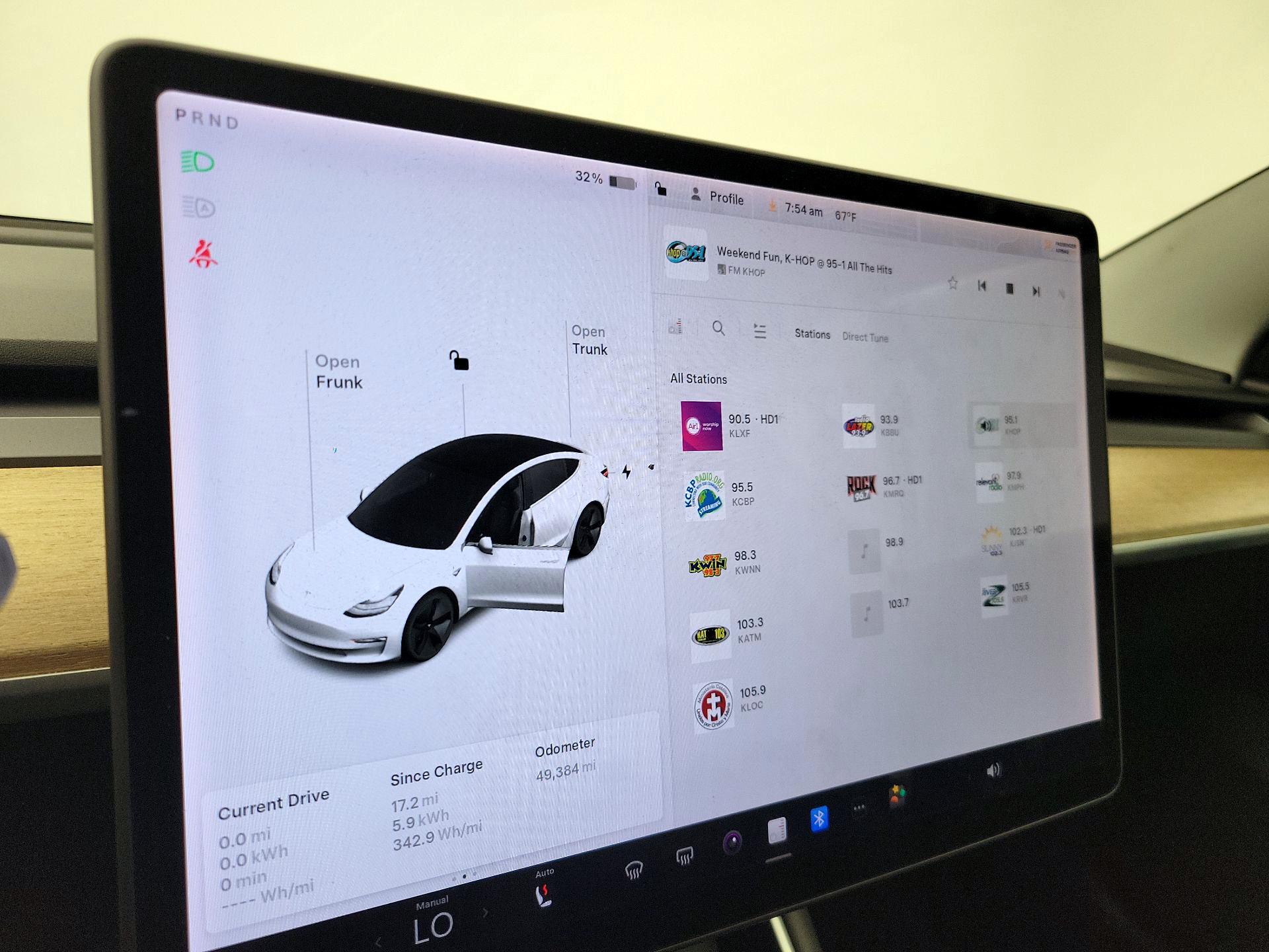 Thumbnail: 2020 Tesla Model 3 - 15