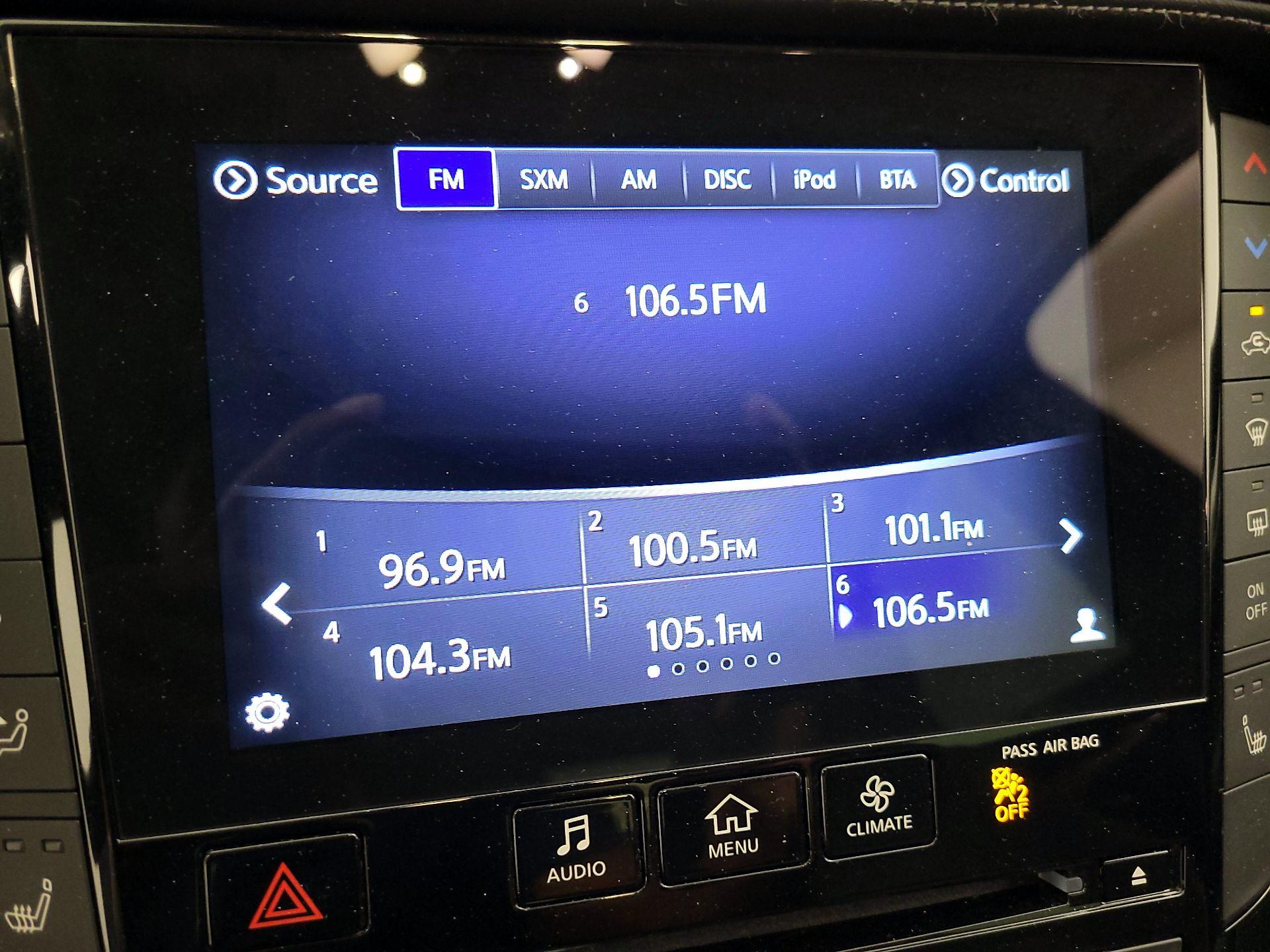 Thumbnail: 2019 INFINITI QX50 - 16