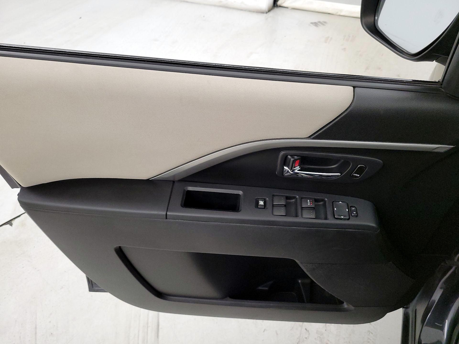 Thumbnail: 2015 Mazda Mazda5 - 12