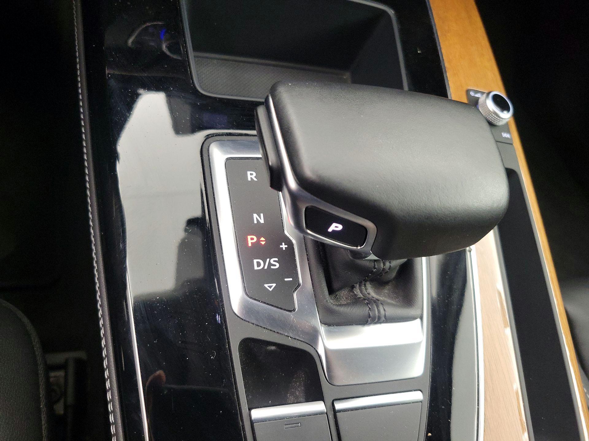 Thumbnail: 2021 Audi Q5 - 18
