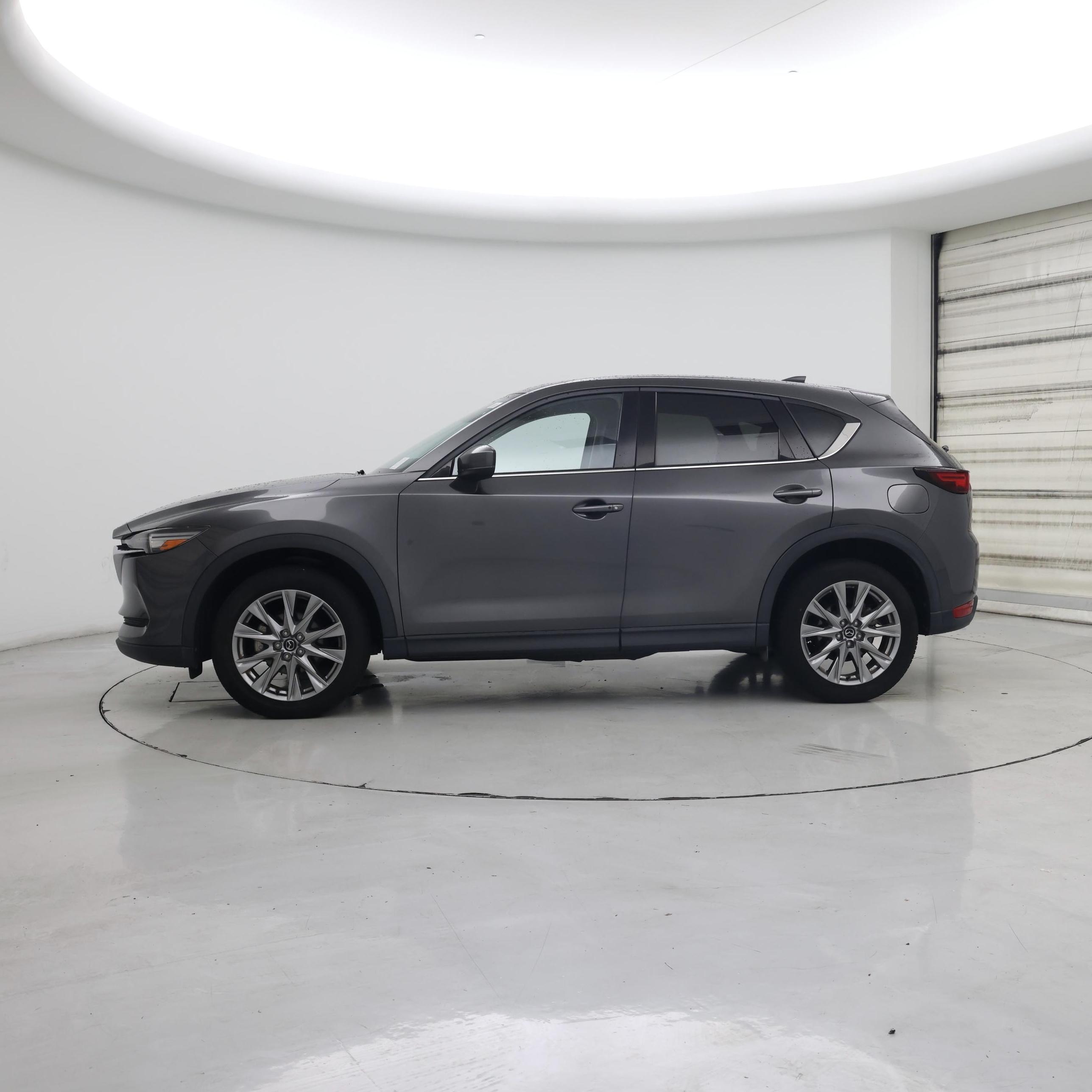 Thumbnail: 2021 Mazda CX-5 - 3