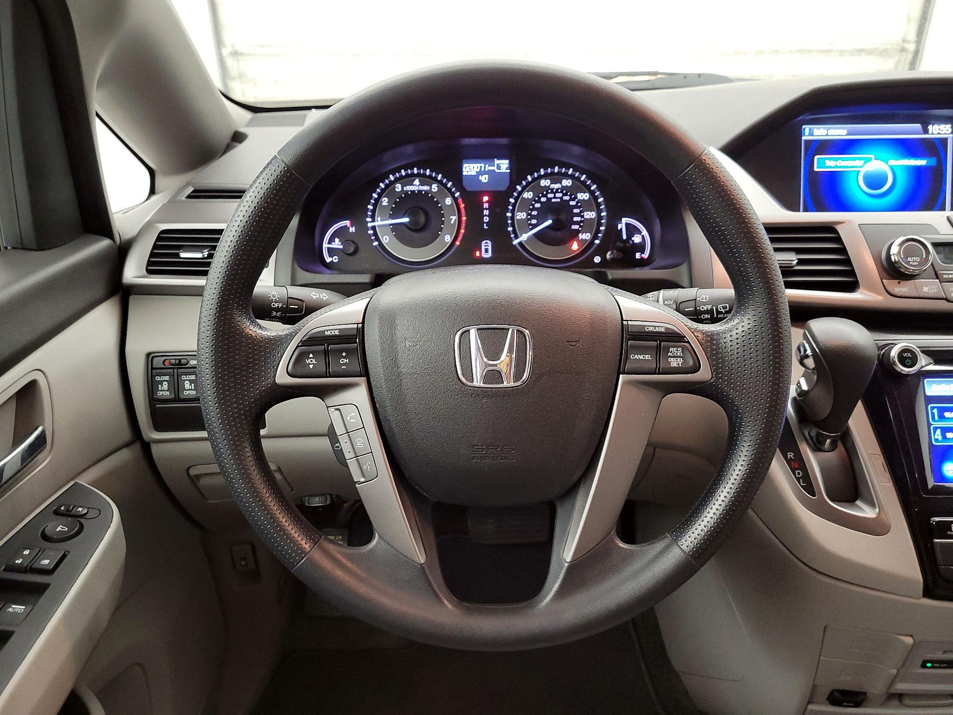 Thumbnail: 2016 Honda Odyssey - 10