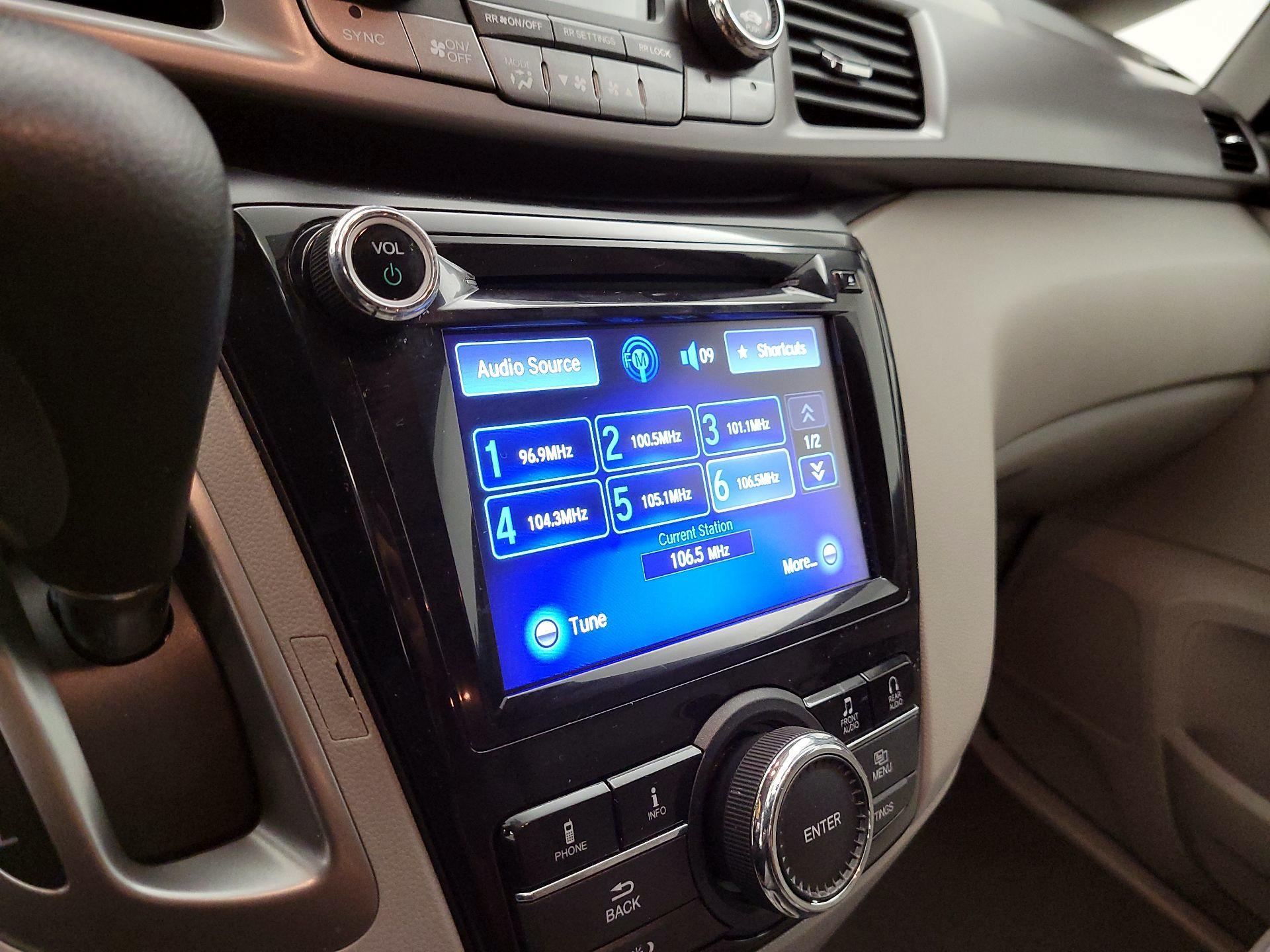 Thumbnail: 2016 Honda Odyssey - 15
