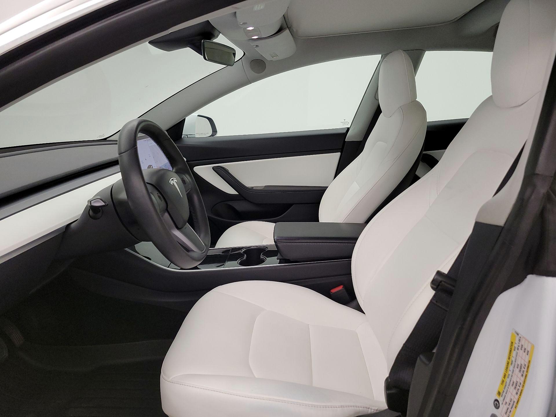 Thumbnail: 2020 Tesla Model 3 - 11