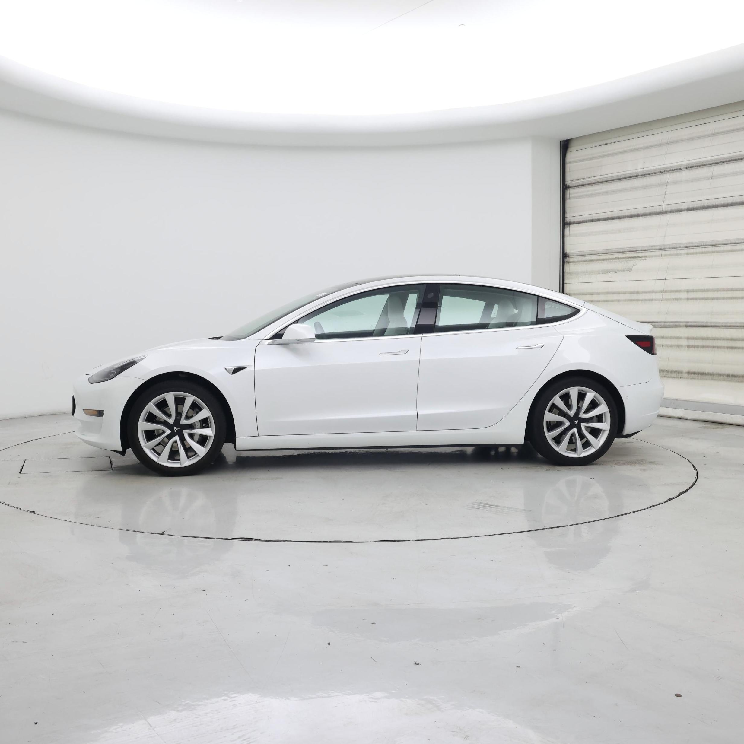 Thumbnail: 2020 Tesla Model 3 - 3