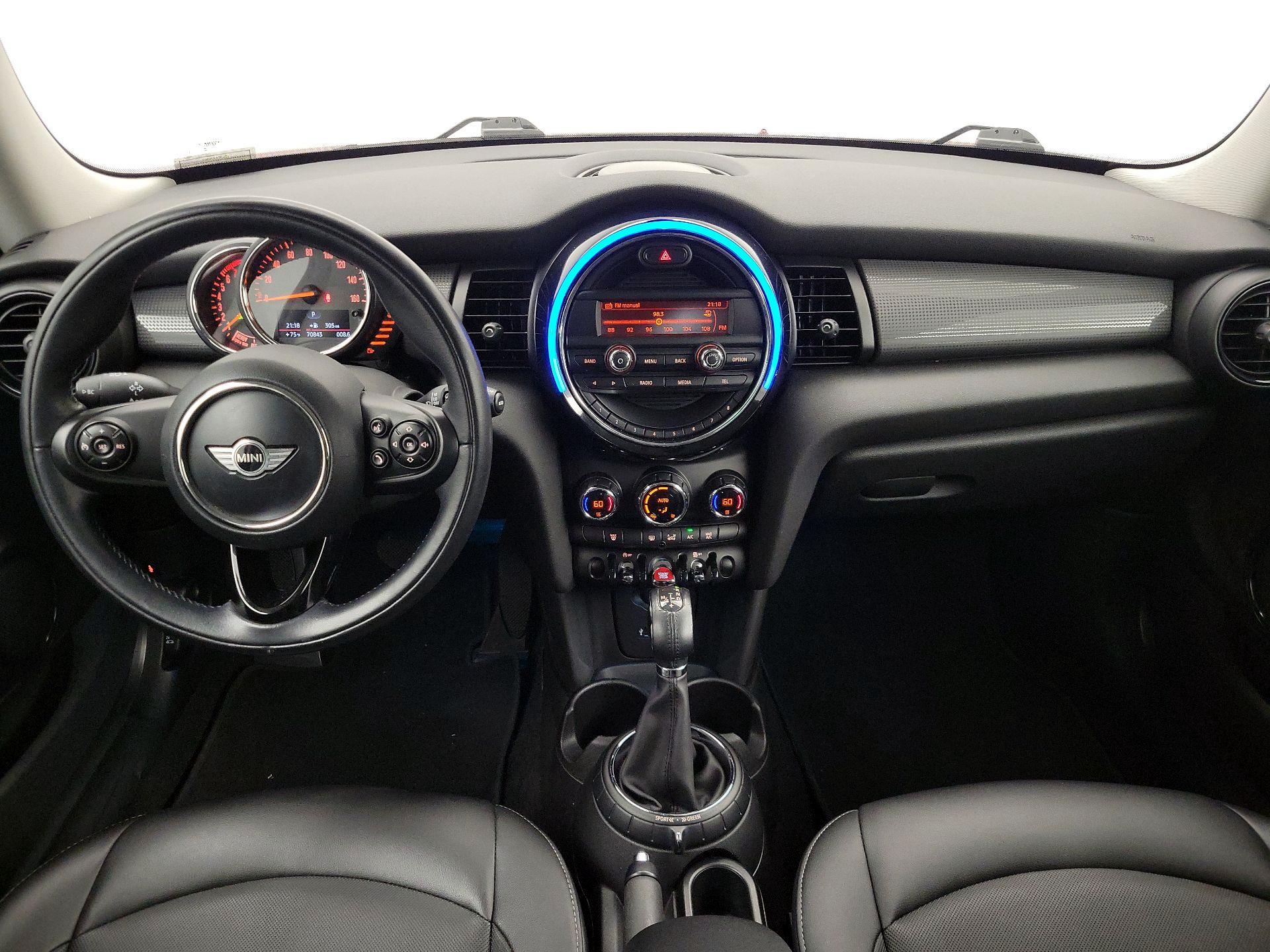 Thumbnail: 2015 MINI Cooper Hardtop - 9