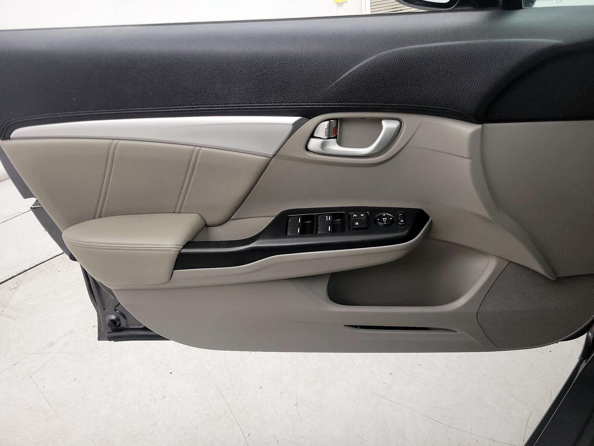 Thumbnail: 2015 Honda Civic - 12