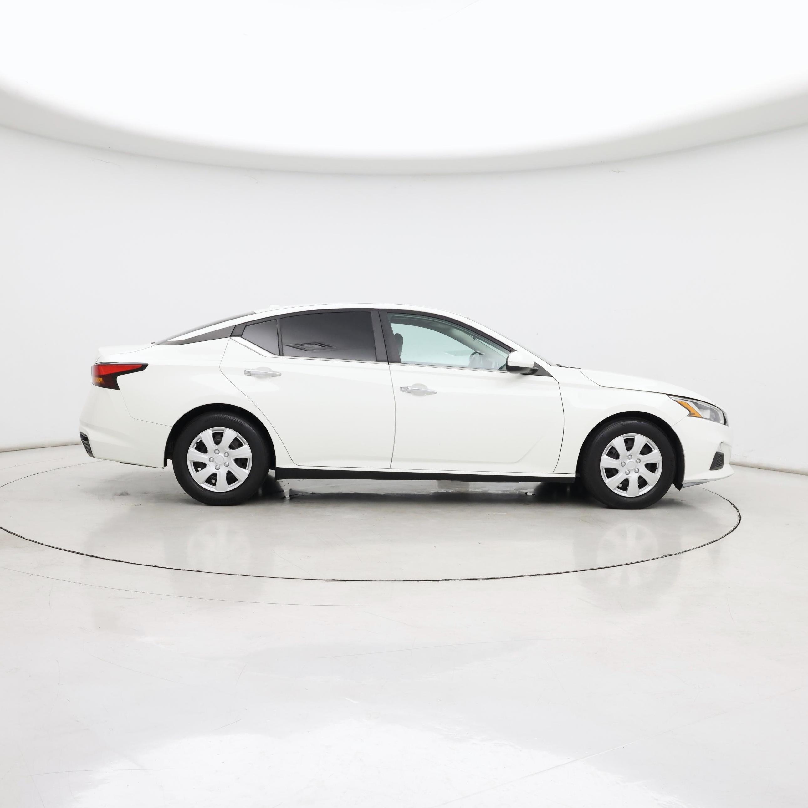 Thumbnail: 2019 Nissan Altima - 7