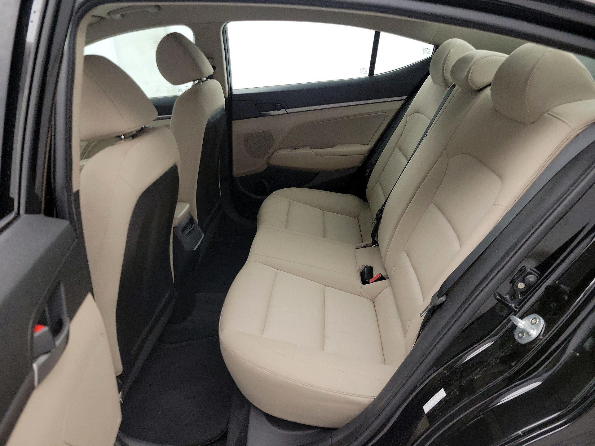 Thumbnail: 2018 Hyundai Elantra - 18