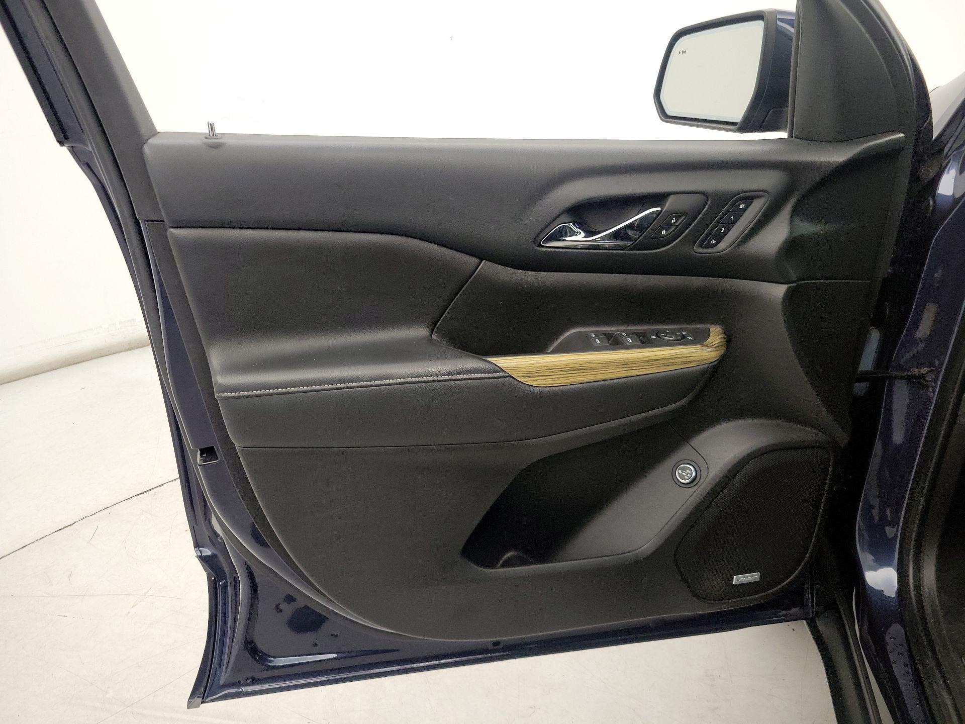 Thumbnail: 2018 GMC Acadia - 12