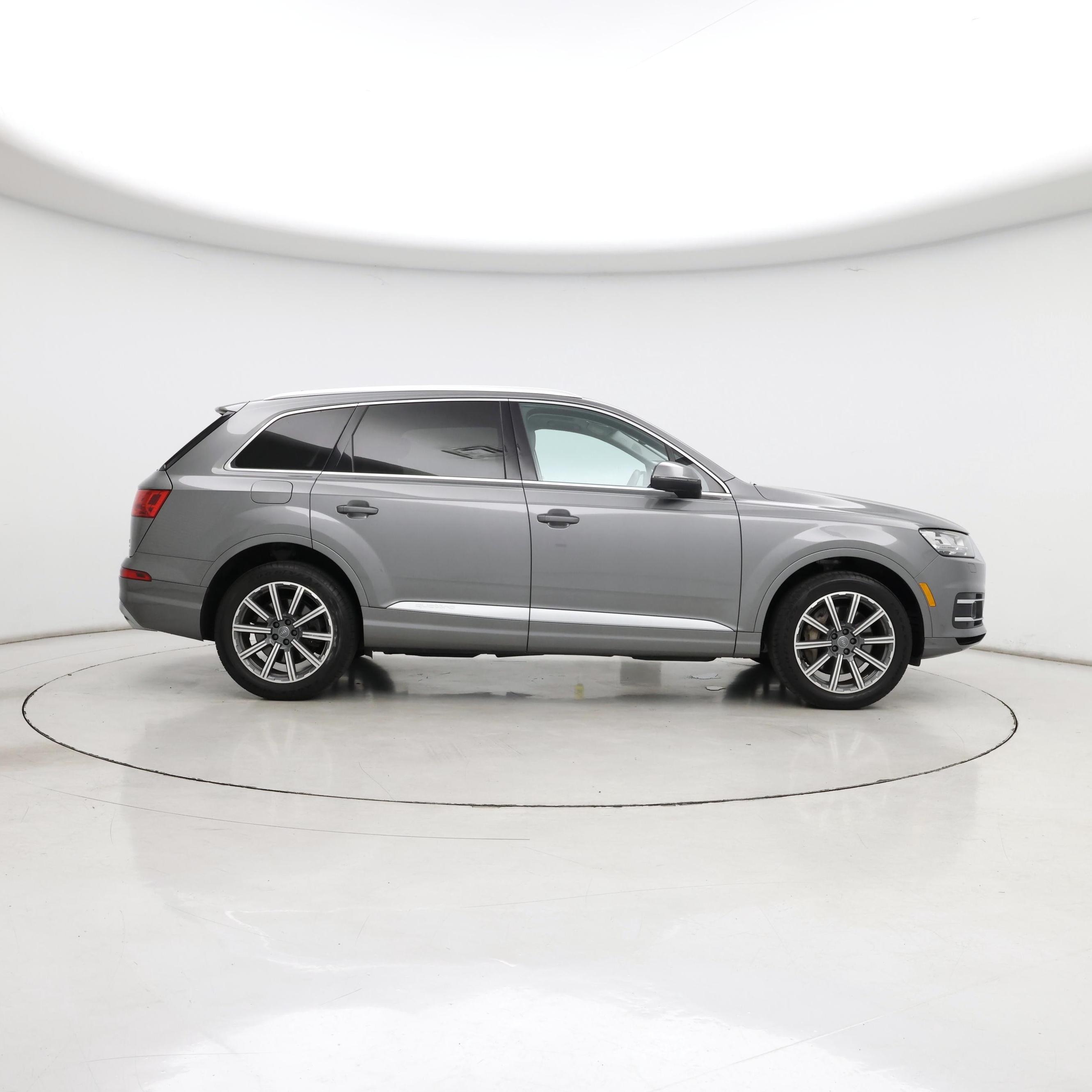 Thumbnail: 2018 Audi Q7 - 7