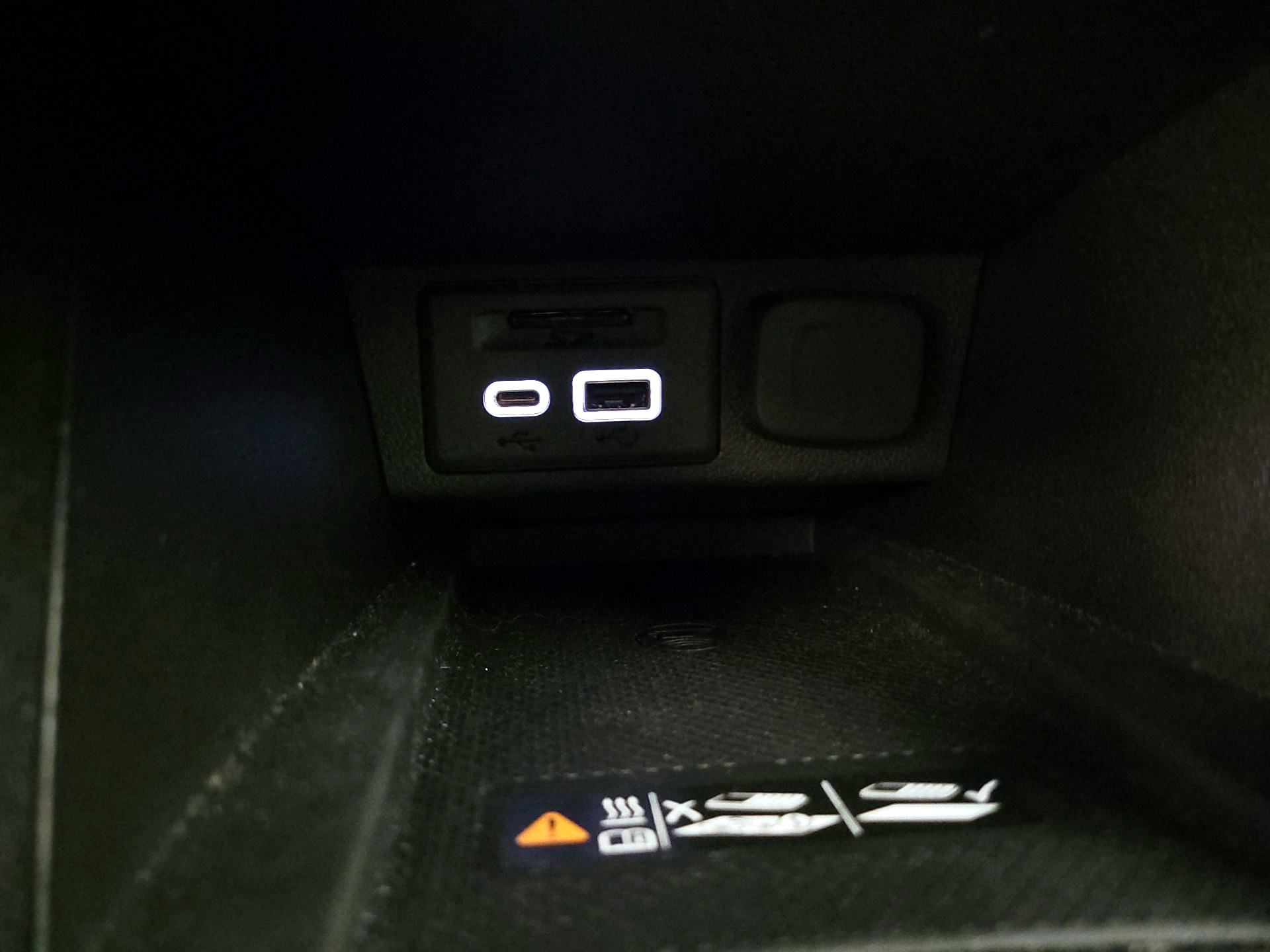 Thumbnail: 2023 Chevrolet Bolt EUV - 19