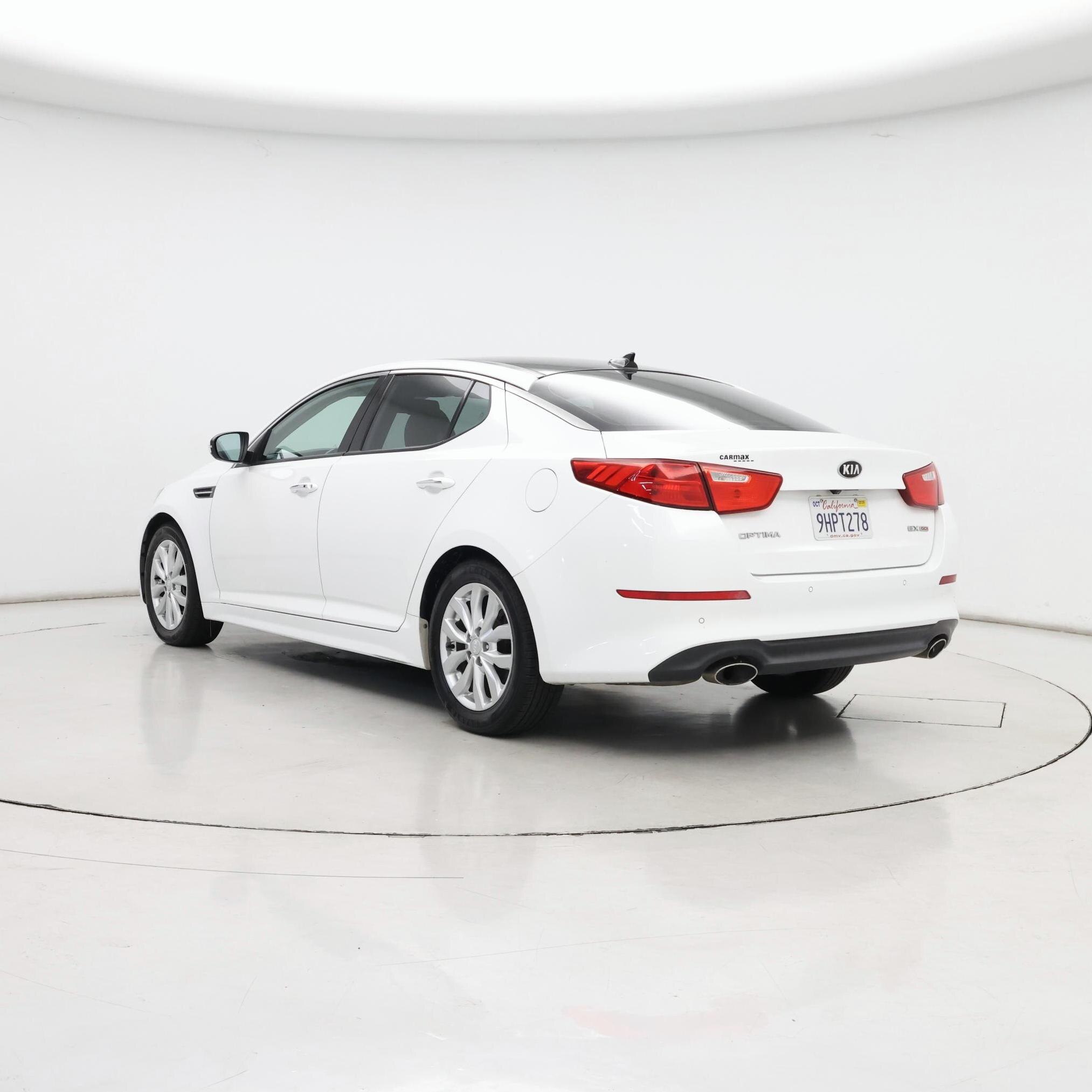 Thumbnail: 2015 Kia Optima - 2