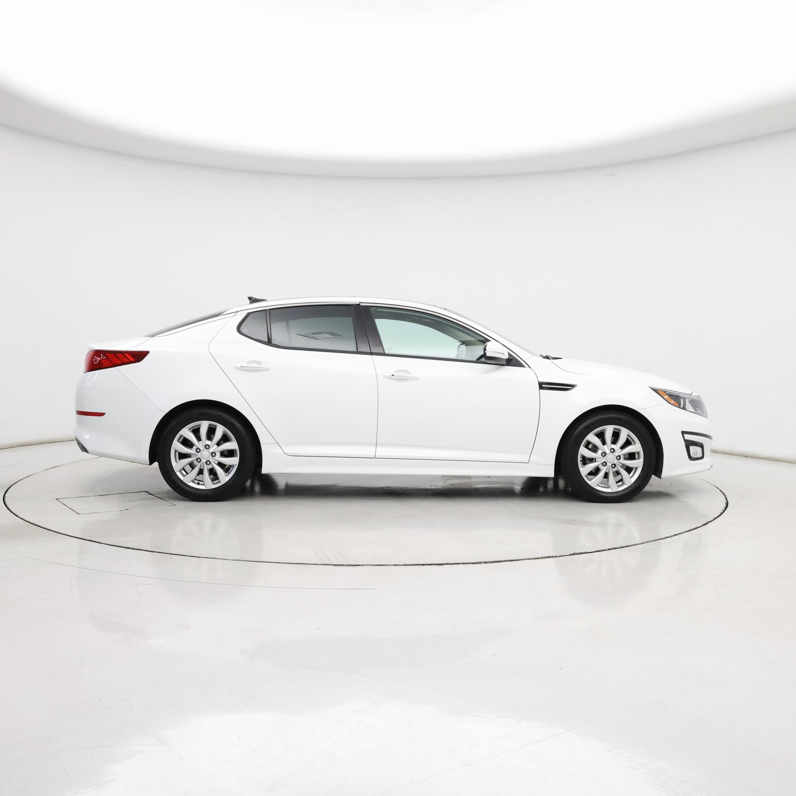 Thumbnail: 2015 Kia Optima - 7