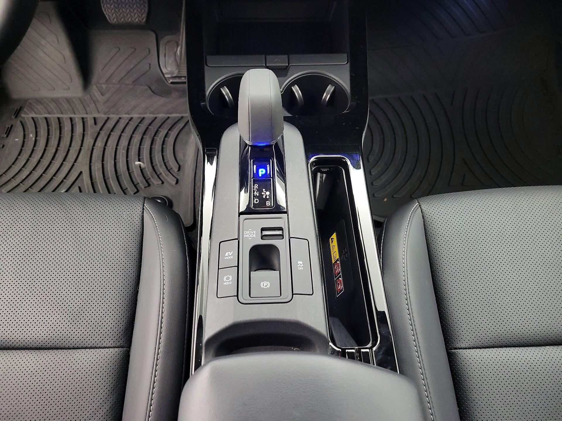 Thumbnail: 2023 Toyota Prius - 17