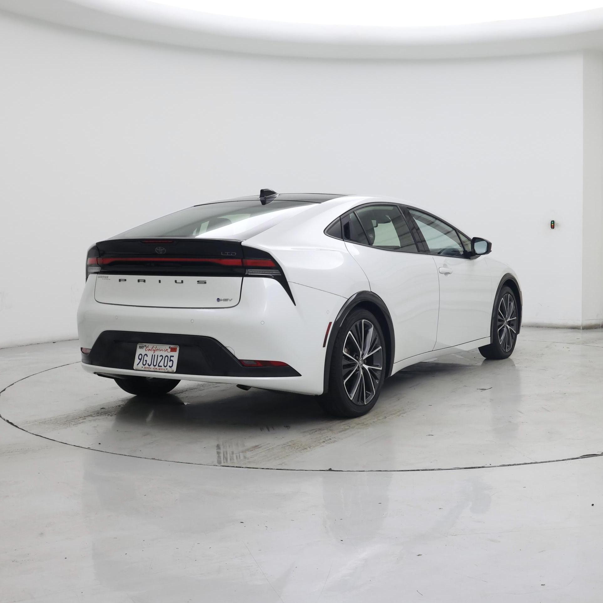 Thumbnail: 2023 Toyota Prius - 8