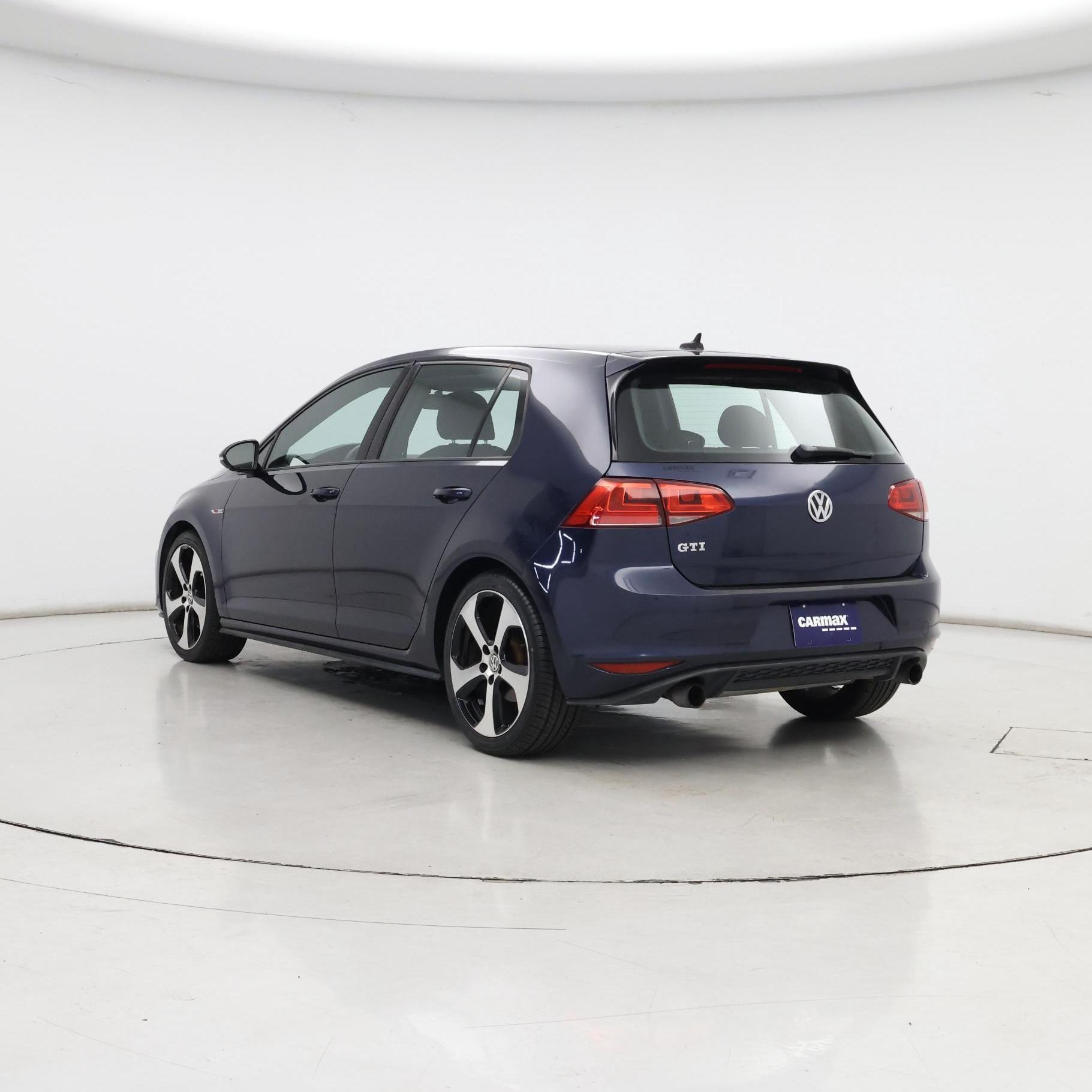 Thumbnail: 2017 Volkswagen Golf - 2