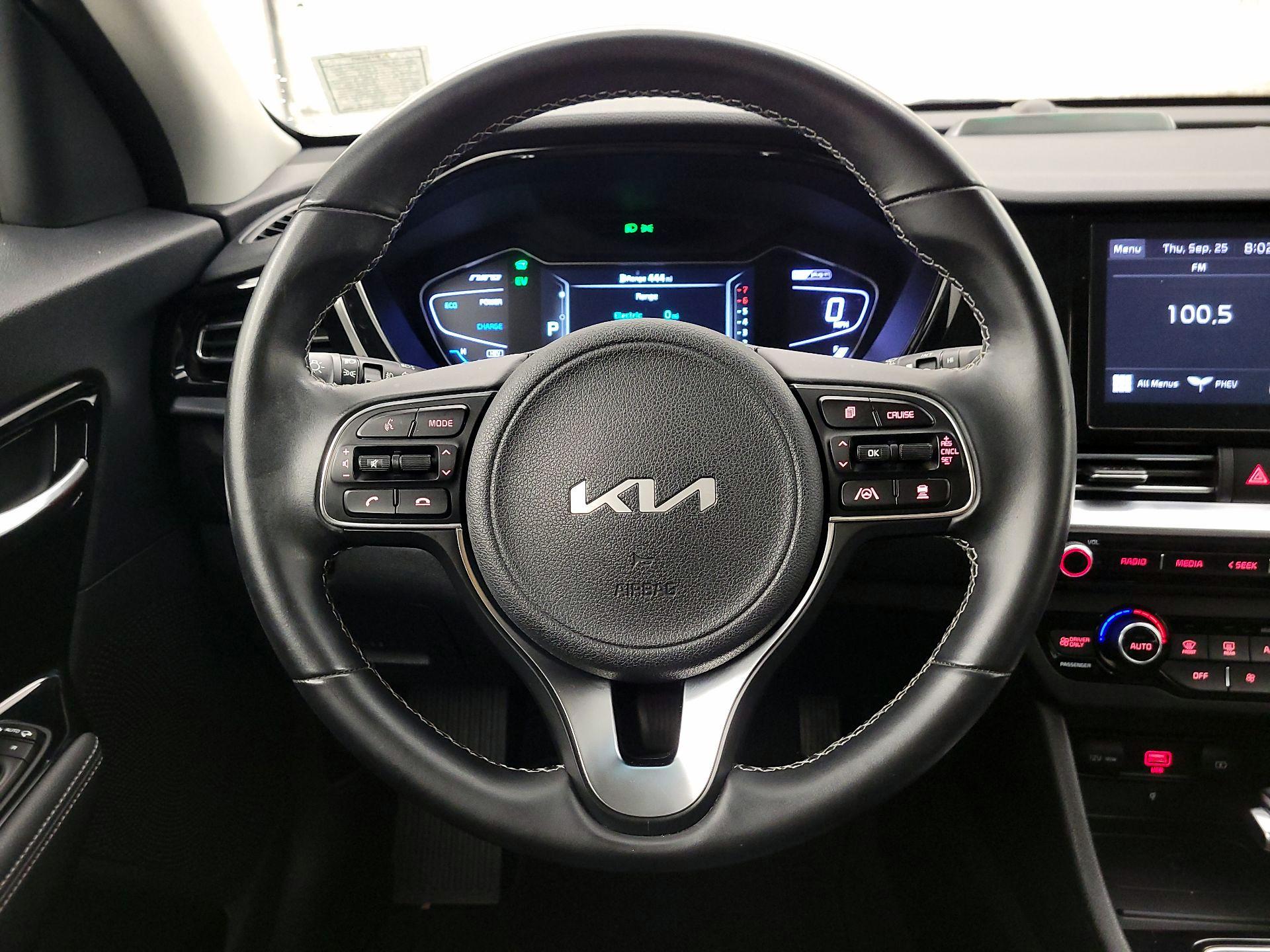 Thumbnail: 2022 Kia Niro - 10
