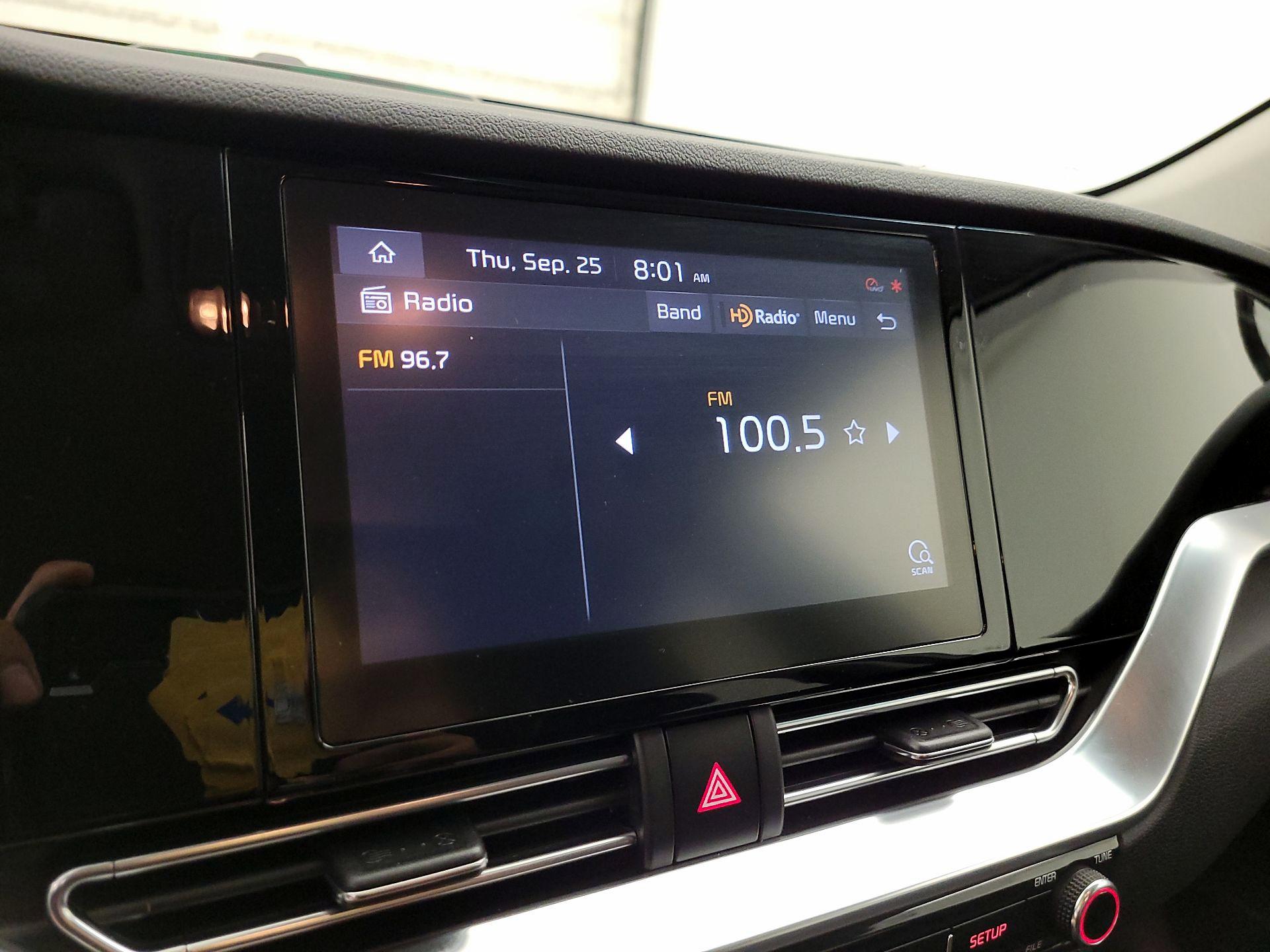 Thumbnail: 2022 Kia Niro - 15