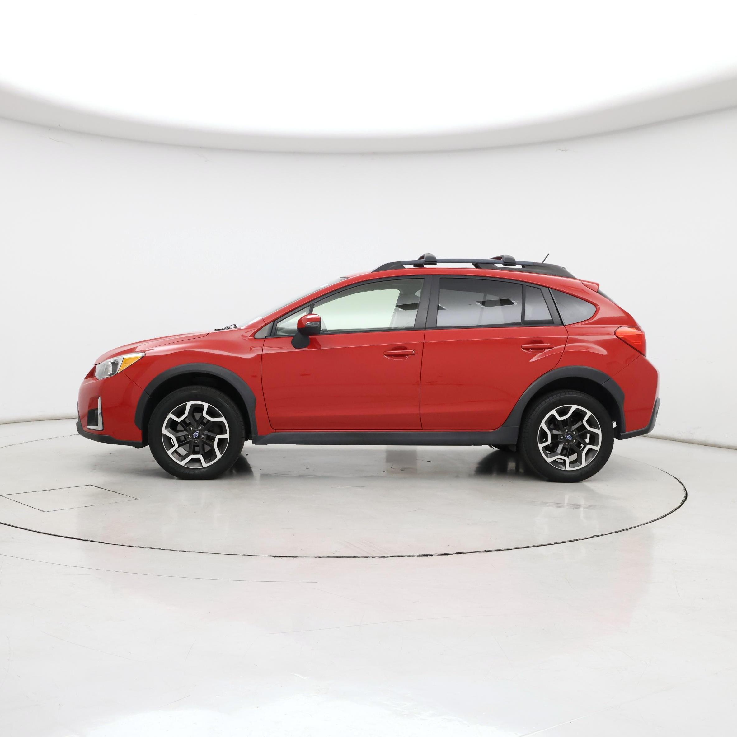 Thumbnail: 2016 Subaru XV Crosstrek - 3