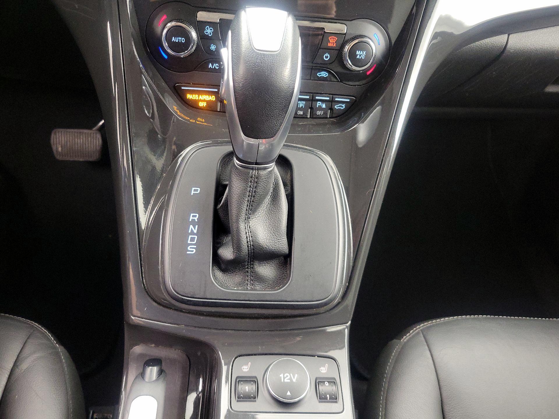 Thumbnail: 2015 Ford Escape - 17